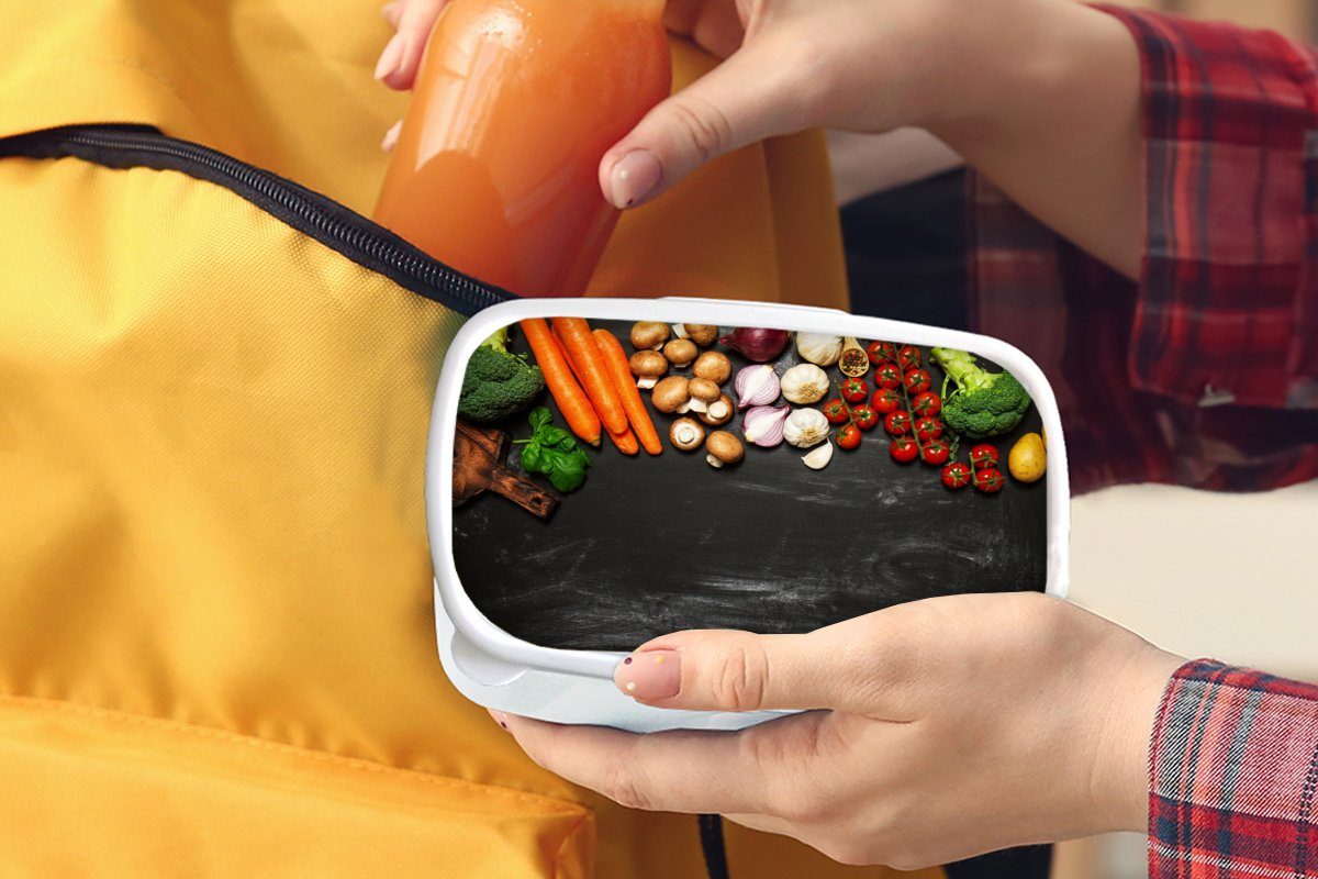 Lunchbox Karotte Mädchen für - Gewürze (2-tlg), MuchoWow für Jungs und Brotdose, - weiß - - Erwachsene, und Rustikal, Gemüse Kunststoff, Brotbox Kinder Kräuter