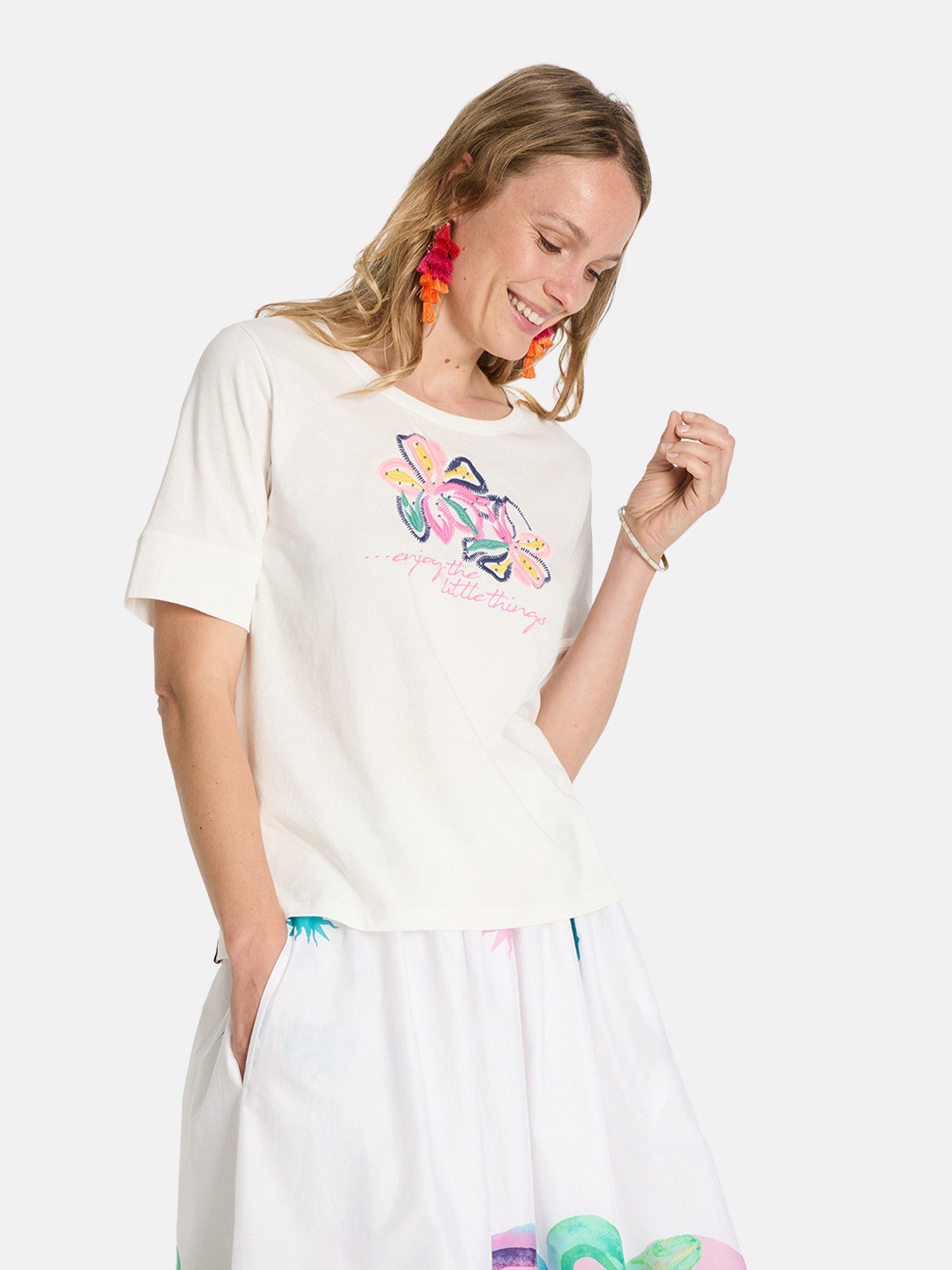 Lieblingsstück Rundhalsshirt DianeL mit Stickerei und Glitzernieten