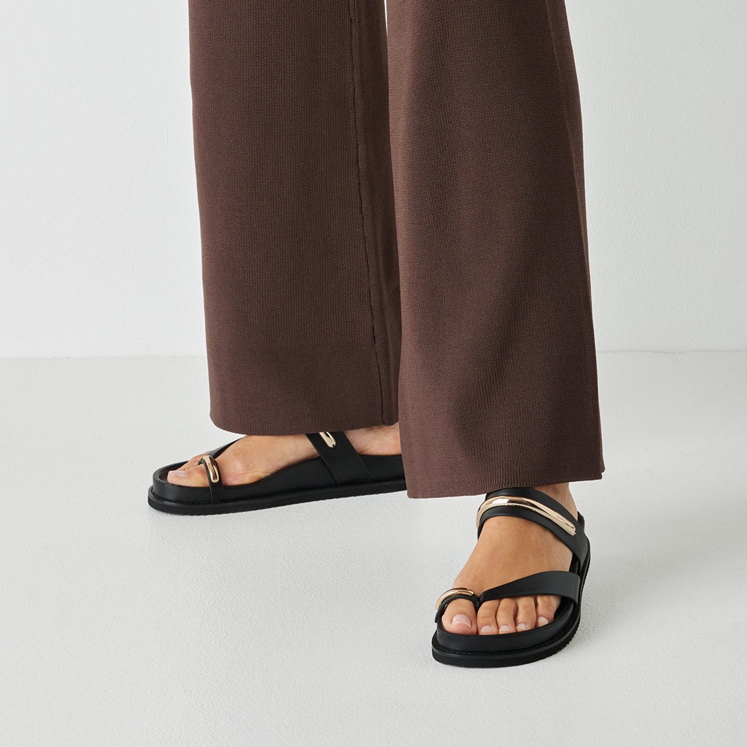 Tamaris Dianette Sommerschuh, Pantolette, Zehentrenner mit Schmuckelementen