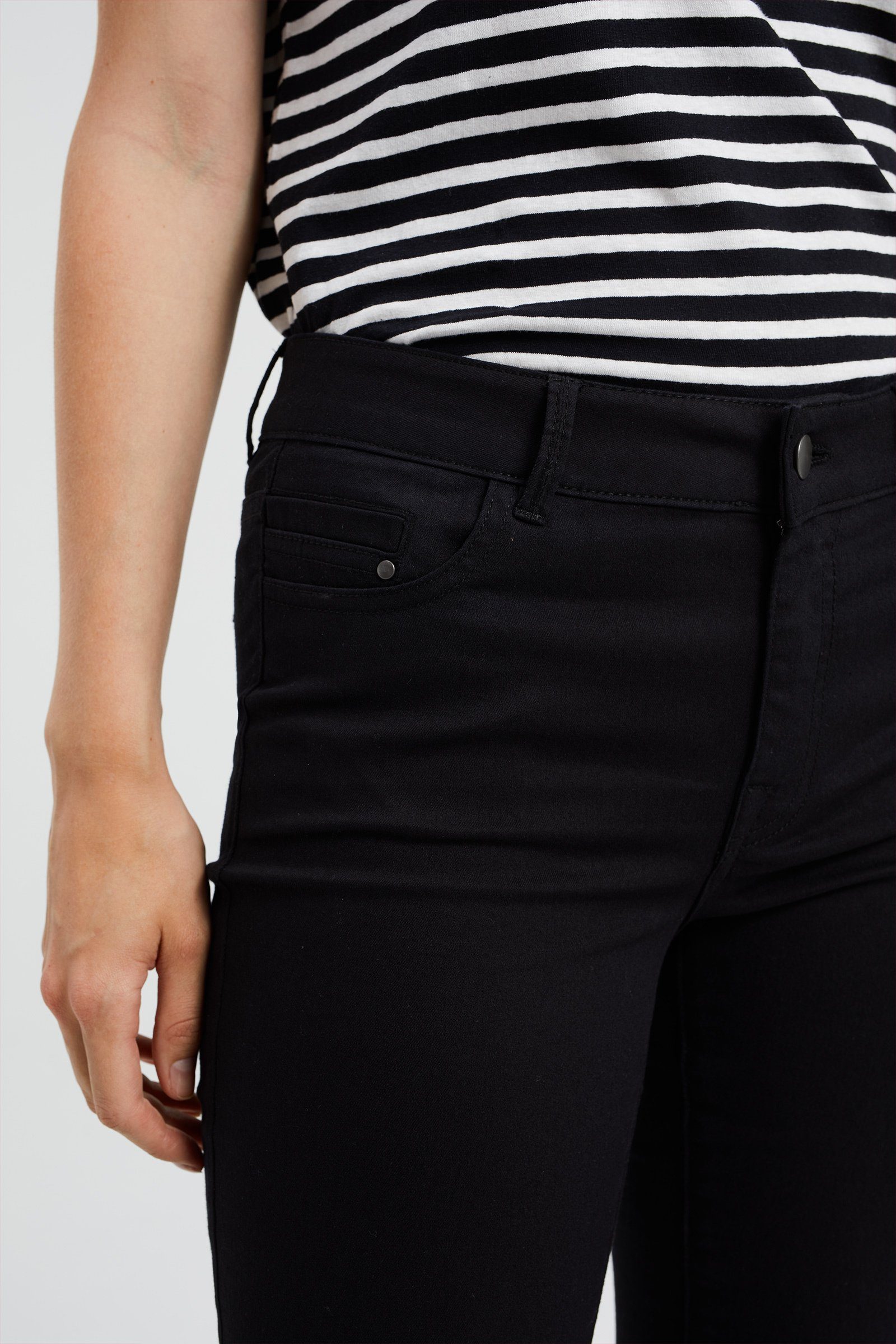 Schwarz 5-Pocket-Hose WE Fashion