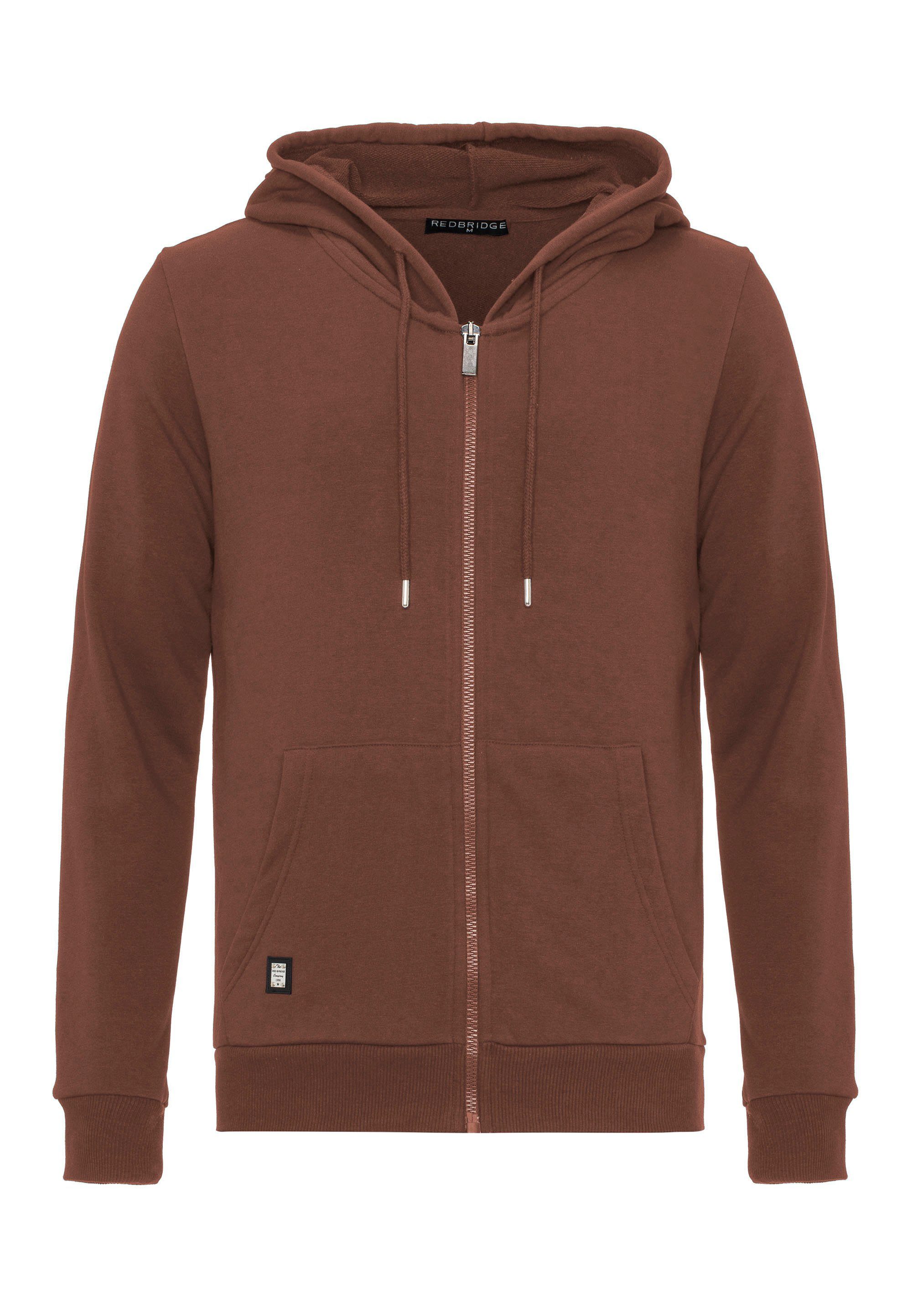 RedBridge Kapuzensweatjacke Premium Sweater mit Logopatch vielseitig, modisch Braun