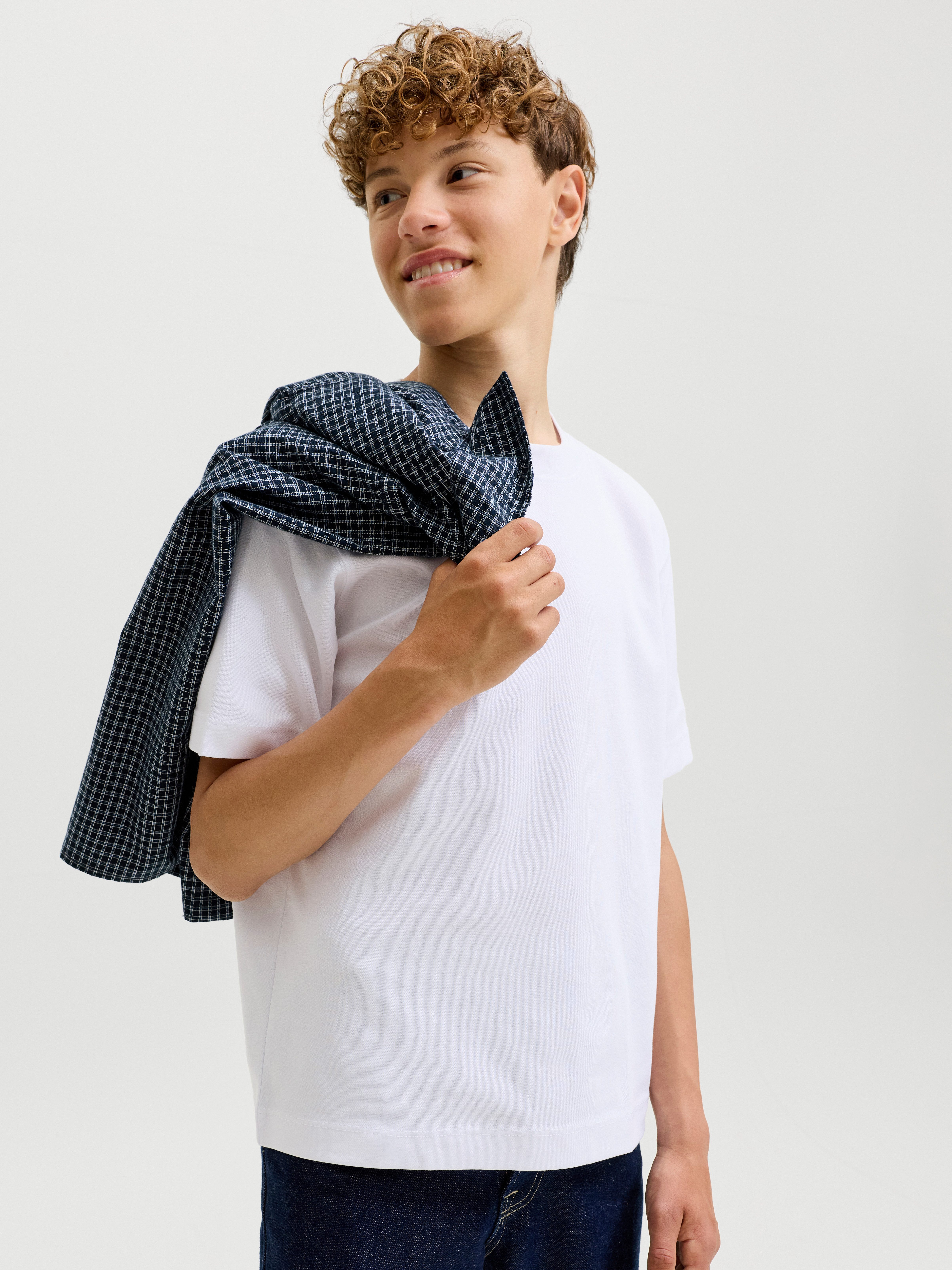 Jack & Jones Junior Rundhalsshirt JJEBARRON TEE SS O-NECK NOOS JNR Baumwollmischung, relaxed fit – Bild 2 von 5