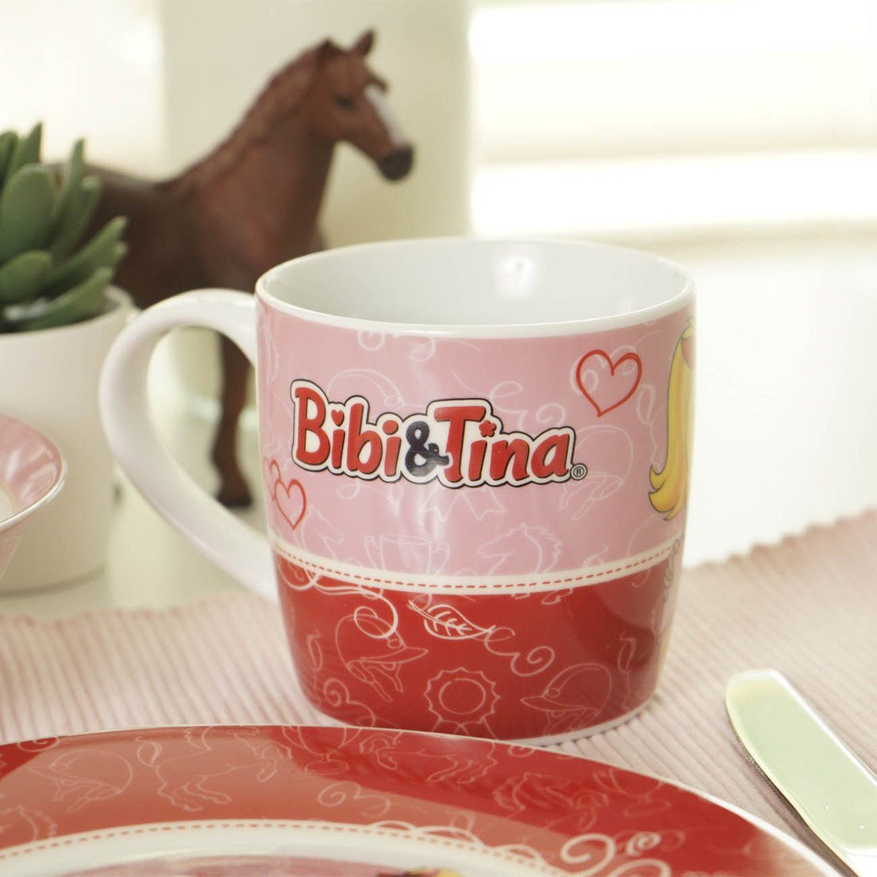 Geda Labels GmbH Kindergeschirr-Set Bibi & Tina 3-teilig (3-tlg), Porzellan, Rosa, 24x9,8x14,5, spülmaschinengeeignet – Bild 5 von 5