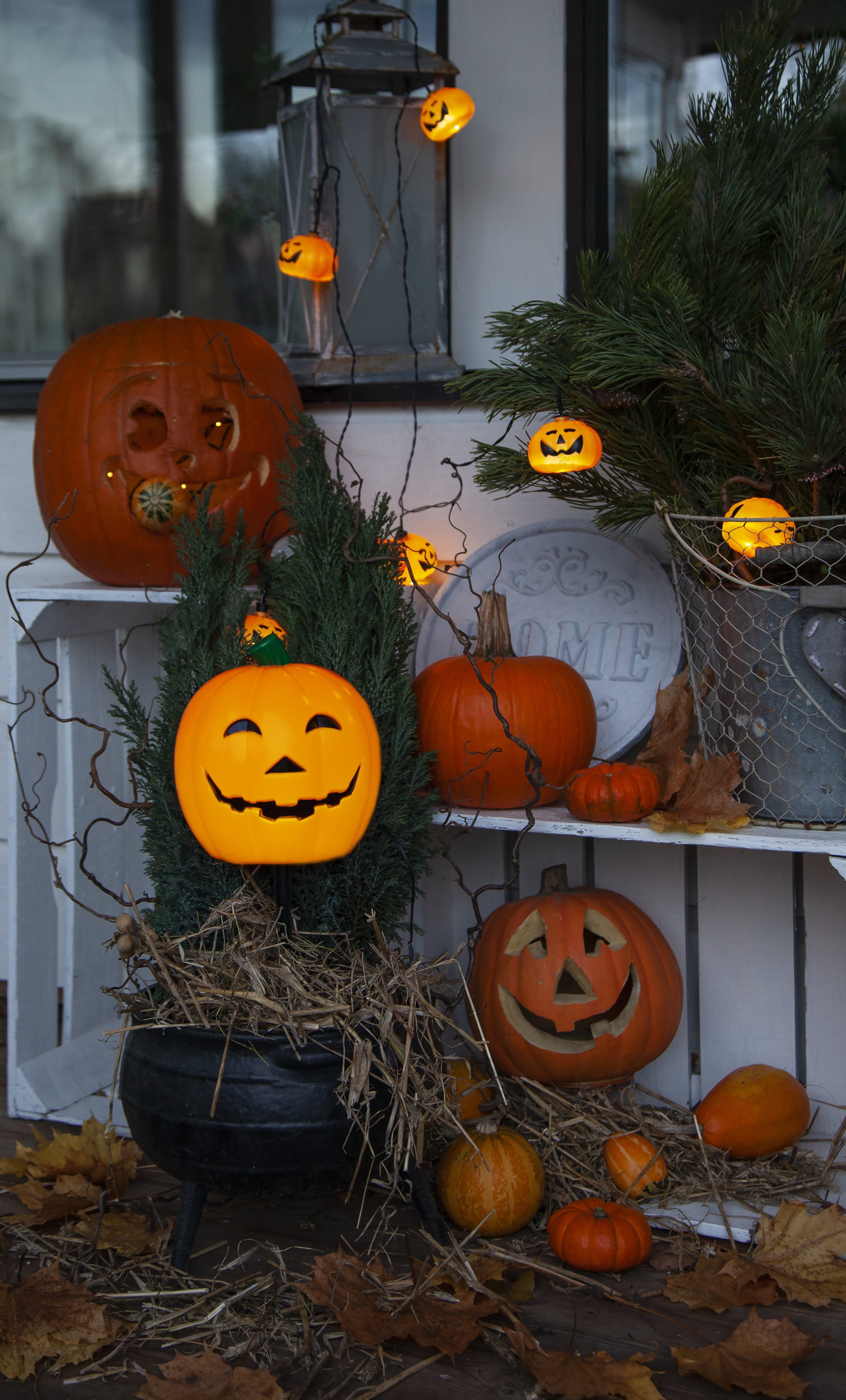 STAR TRADING LED-Lichterkette Halloween, 8-flammig, kaltweiße LEDs, outdoor, Batterie, Timer, ca. 210 cm Länge