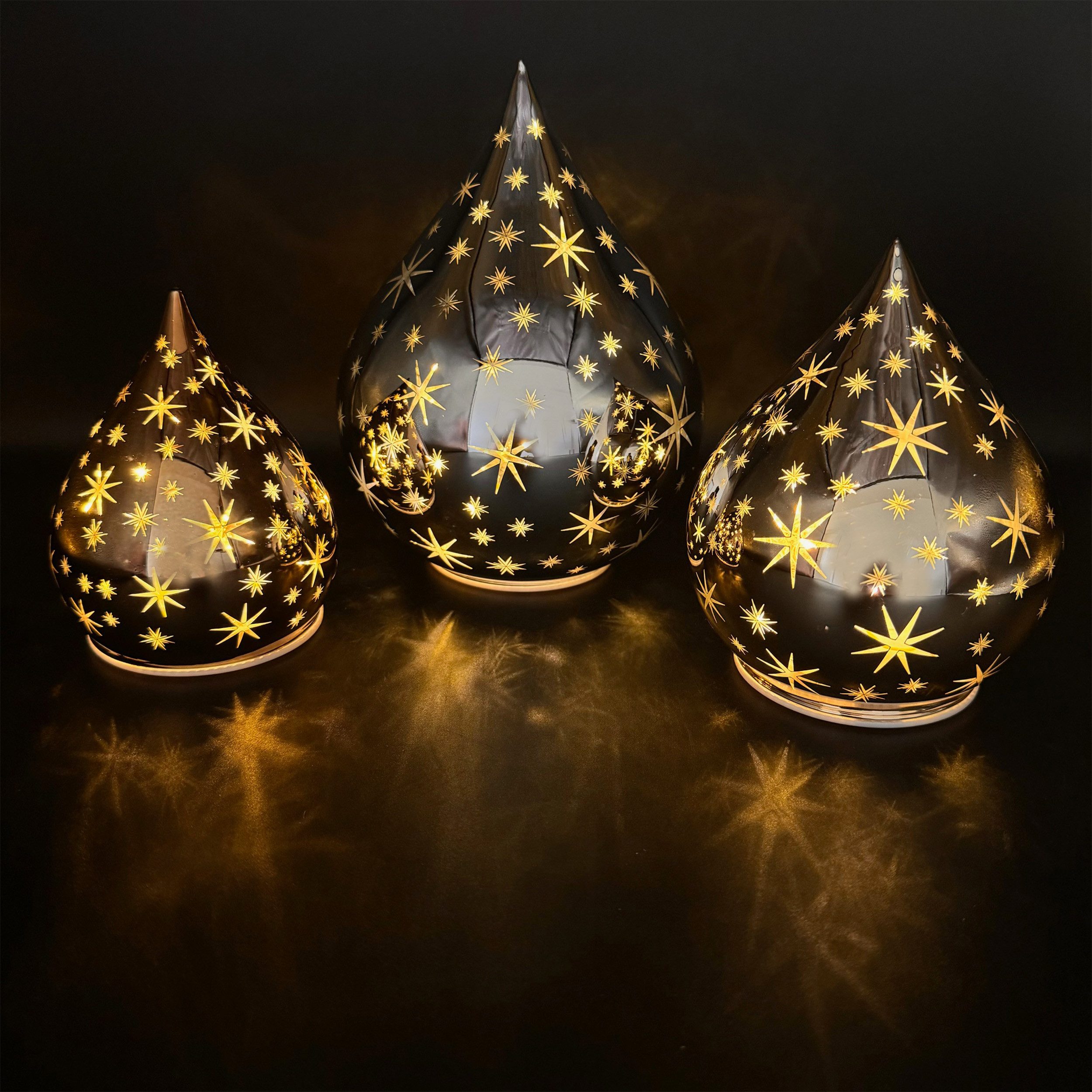 Online-Fuchs LED Dekoobjekt 3 Glastropfen mit LED Lichterkette, Leuchteffekten & Timer, Set, ruhiges Dauerleuchten oder Funkeleffekt möglich, warmweiße LED-Lichterkette, Stimmungslicht, Weihnachtsdeko