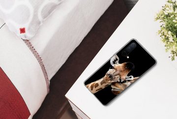 MuchoWow Handyhülle Giraffe - Tiere - Schwarz - Porträt - Tiere, Phone Case, Handyhülle OnePlus Nord CE 5G, Silikon, Schutzhülle