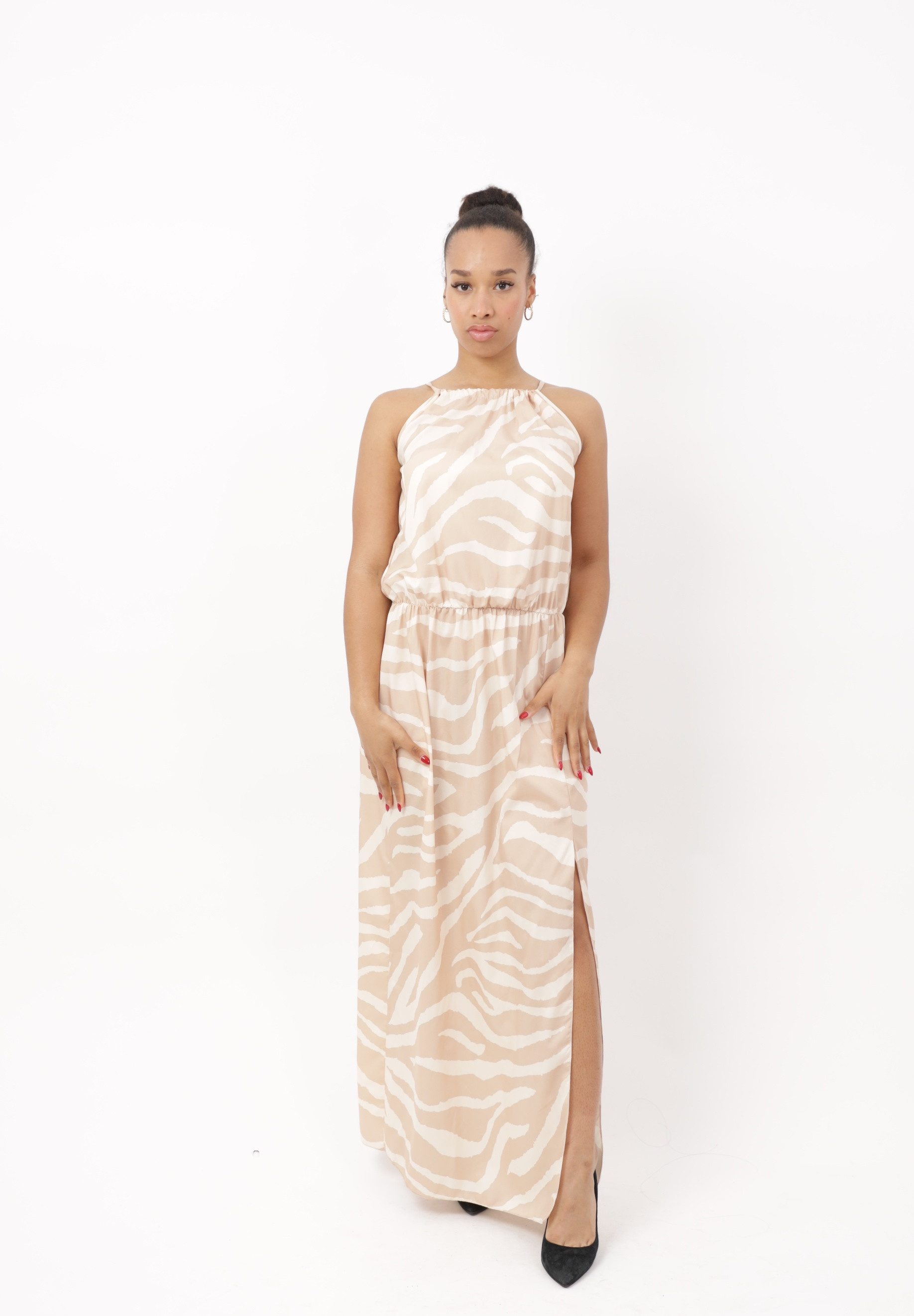 Elara Maxikleid Damen Maxikleid mit Animalprint, Neckholder-Ausschnitt und Beinschlitz (1-tlg) ohne Details