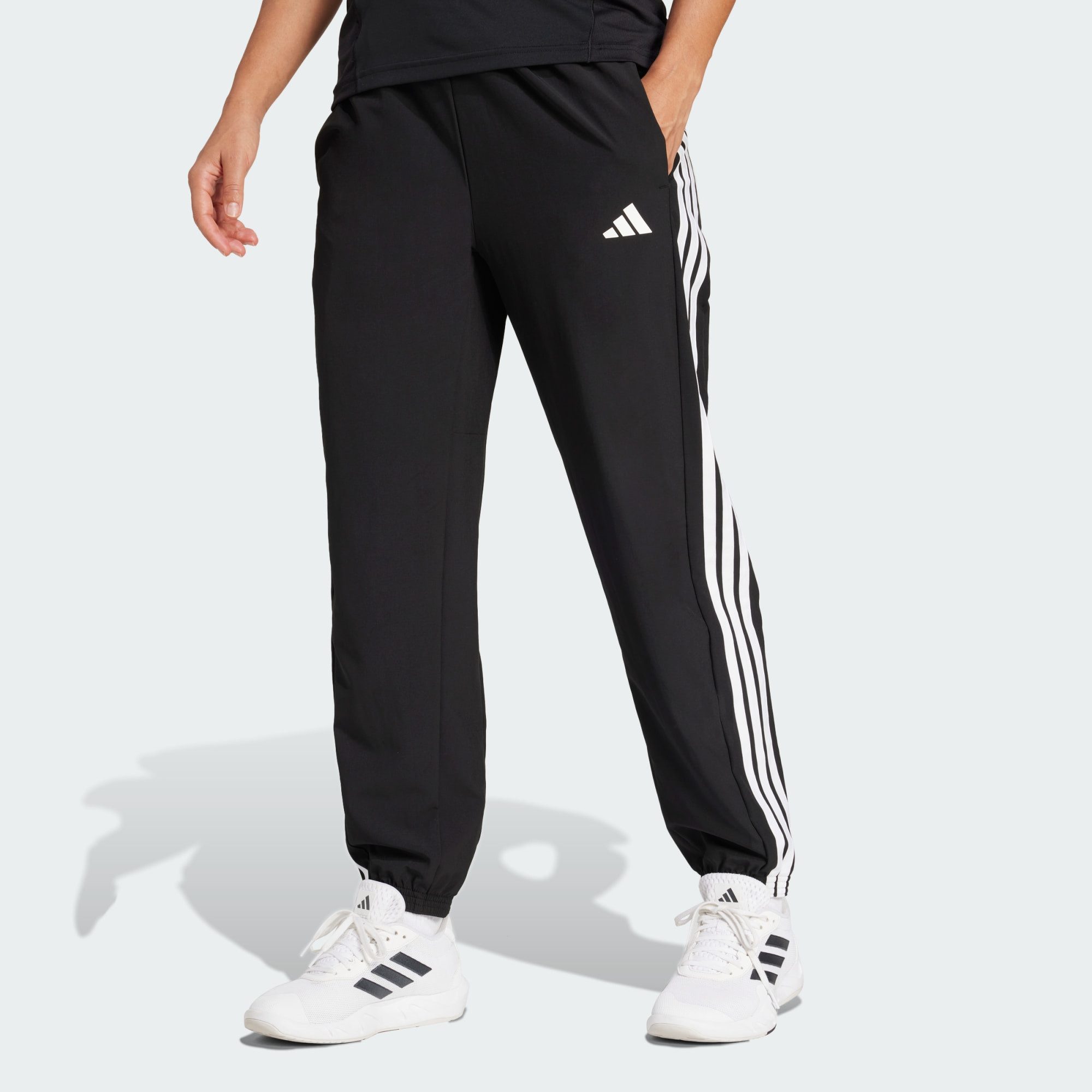 Trainingshose TRAIN ESSENTIALS 3-STREIFEN WOVEN HOSE