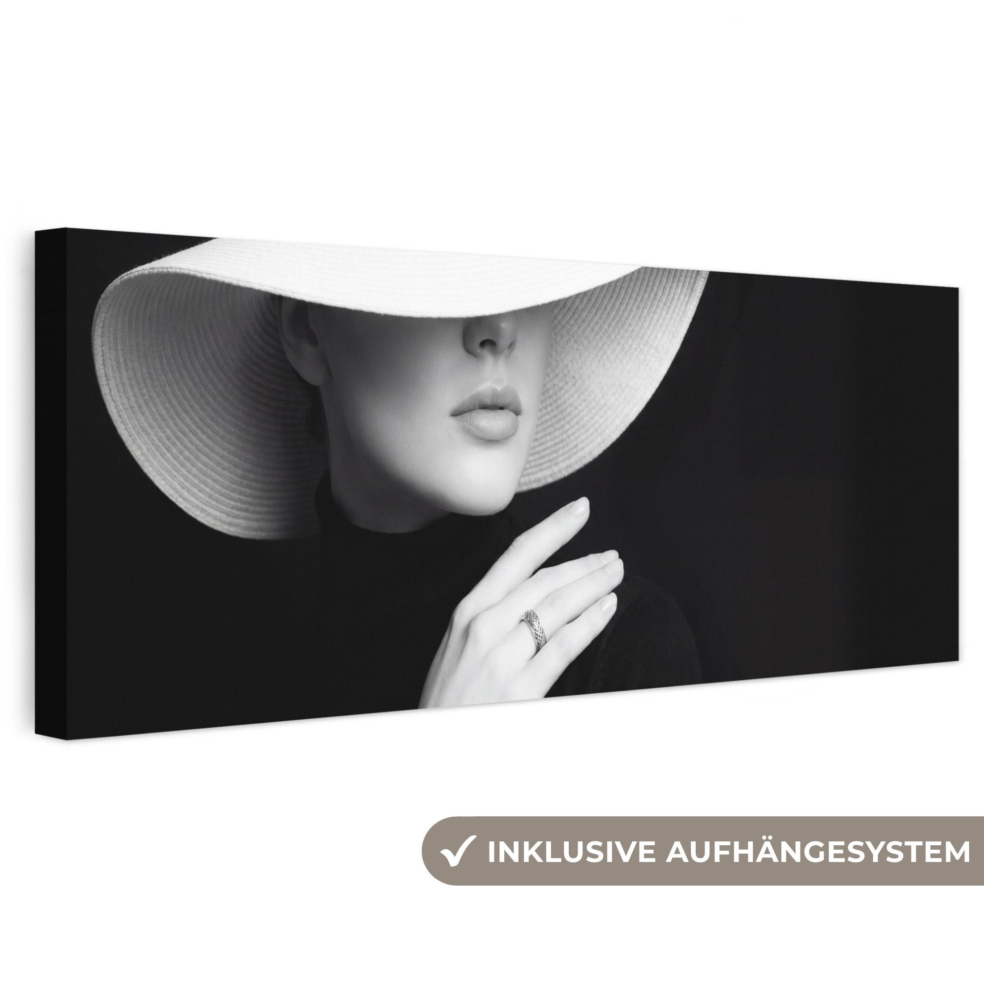 OneMillionCanvasses® Leinwandbild Panorama Frau - Hut - Hand - Schwarz - Weiß - Klassisch, Fotodruck (1 St), Wandbild, Deko Schlafzimmer Wohnzimmer Flur 60x20 cm