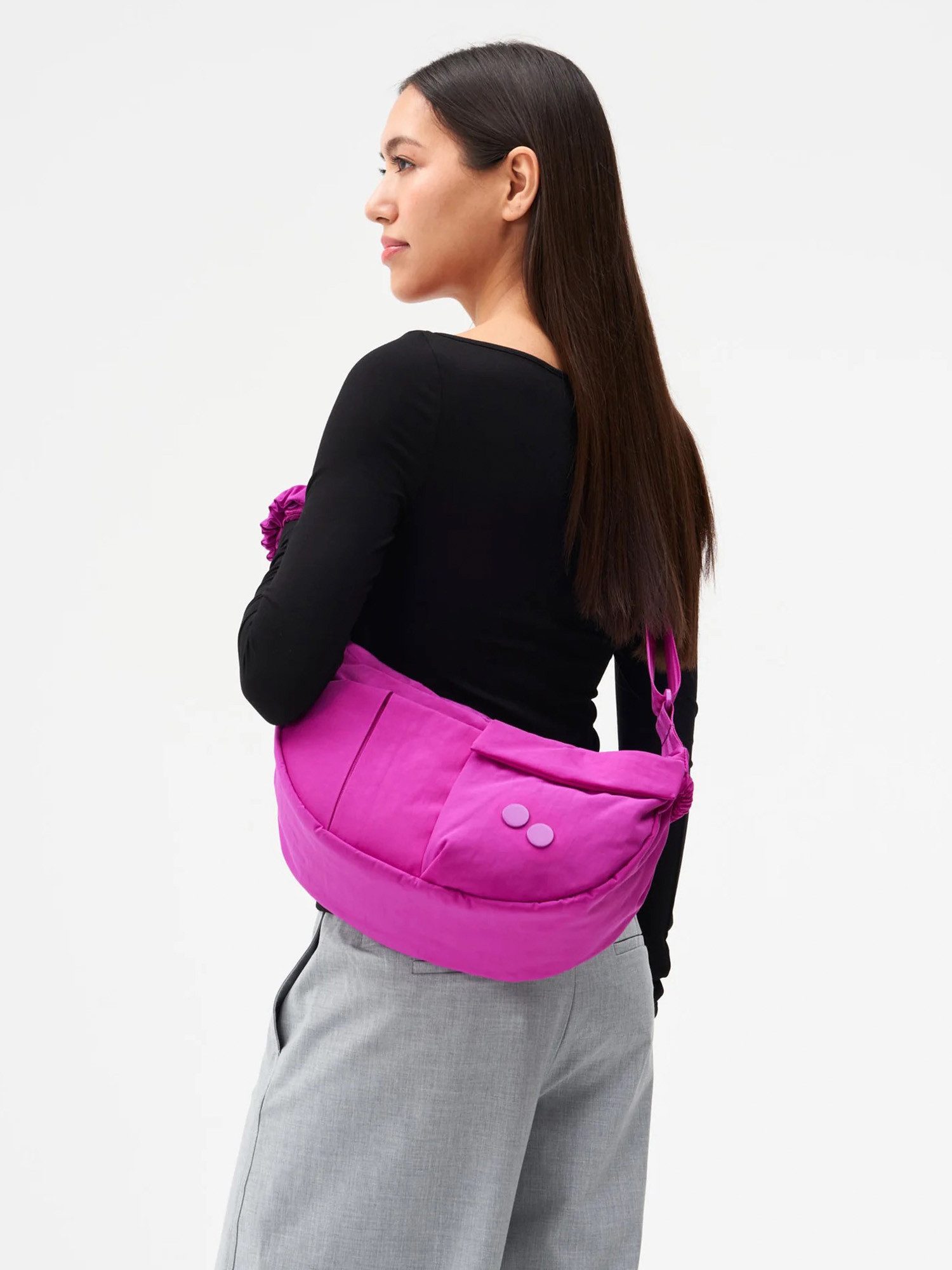 PinqPonq Umhängetasche Krumm Medium günstig online kaufen
