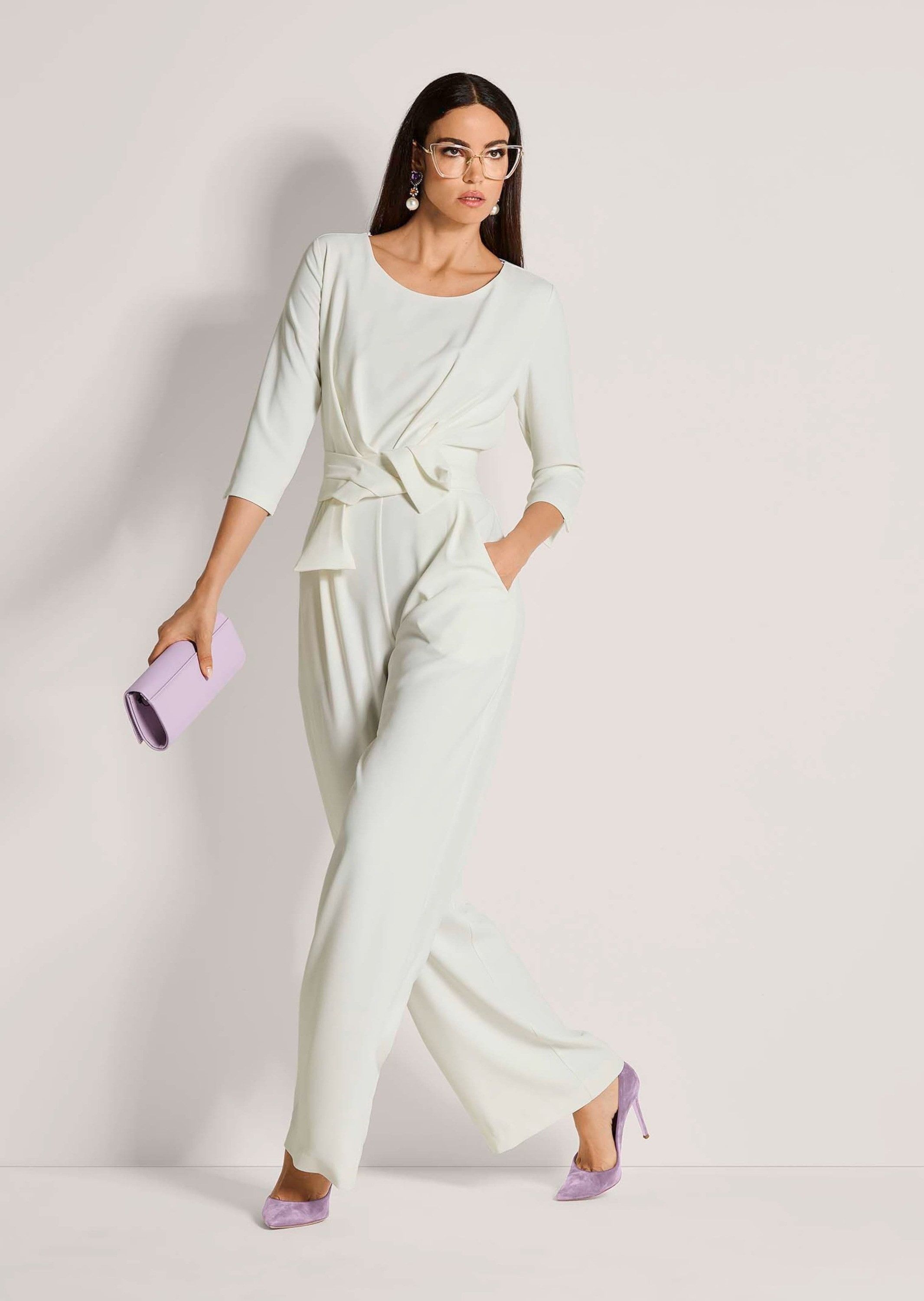 MADELEINE Jumpsuit Eleganter Jumpsuit mit Layering-Oberteil Raffinierter Jumpsuit mit Marlene-Beinen und Bindeband, Halbarm