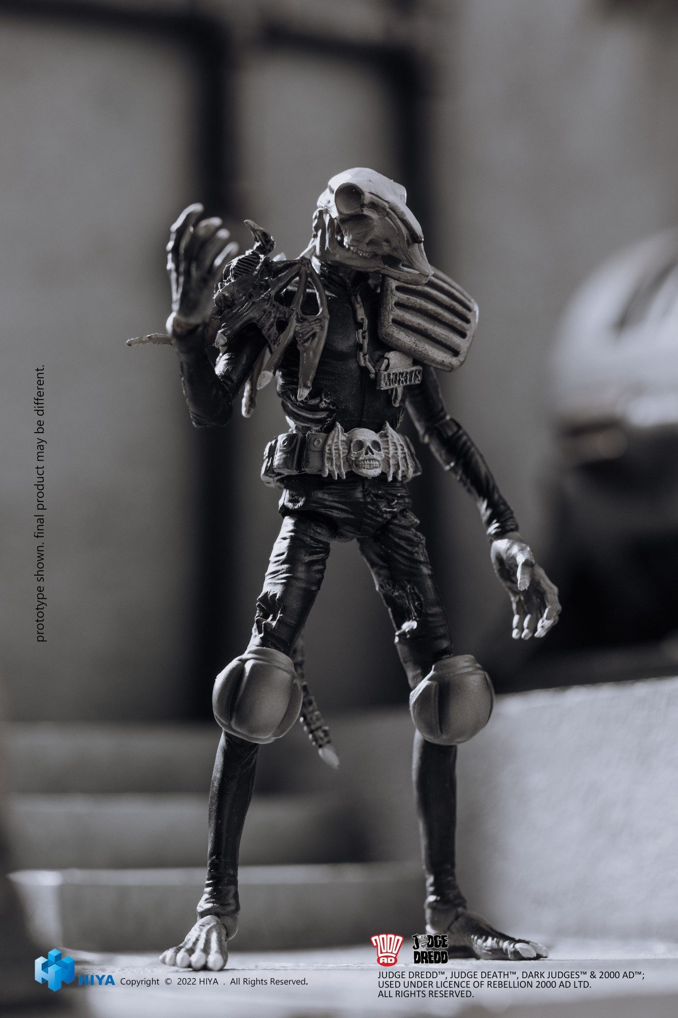 Hiya Toys Actionfigur JUDGE DREDD BLACK AND WHITE JUDGE MORTIS PX 1/18 MINI ACTIONFIGUR