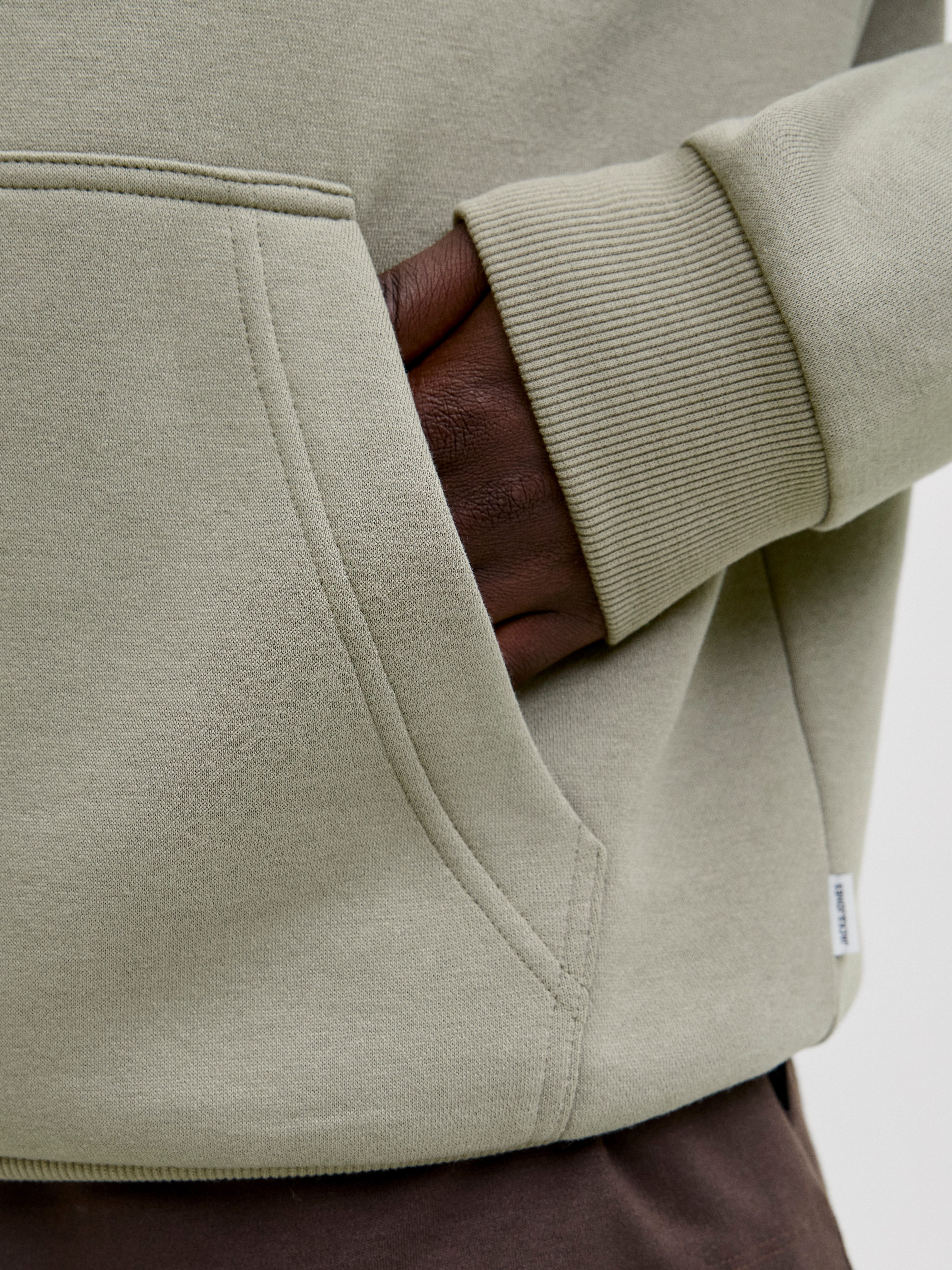 Jack & Jones Kapuzensweatshirt JJEBRADLEY SWEAT HOOD NOOS Materialmix, relaxed fit