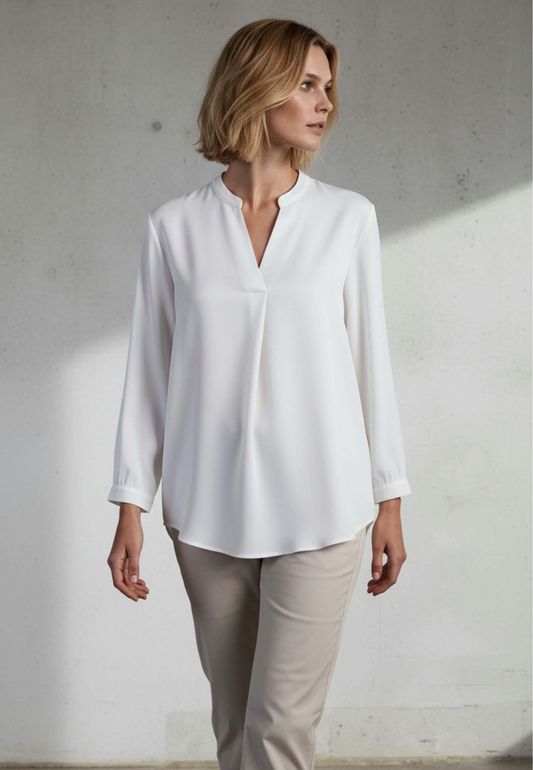 Andijamo-Fashion Schlupfbluse SILENT GLOW Zeitloses Design- matt glänzender günstig online kaufen