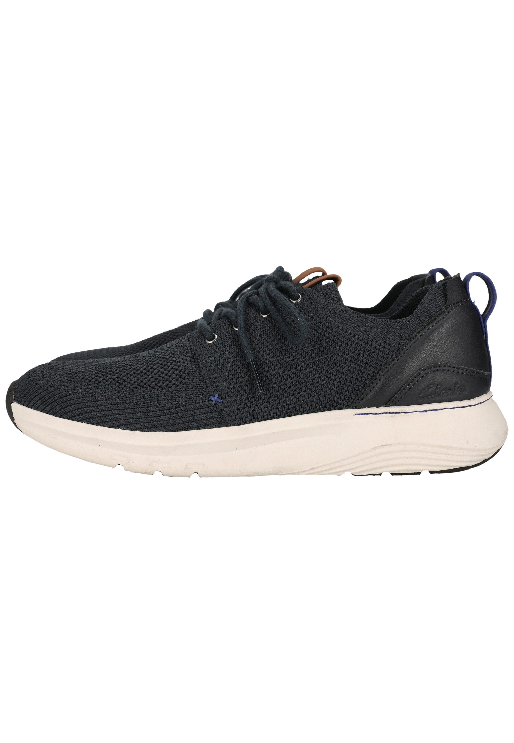Clarks Motion Trek Sneaker mit fortschrittlicher Motion Tread Technologie
