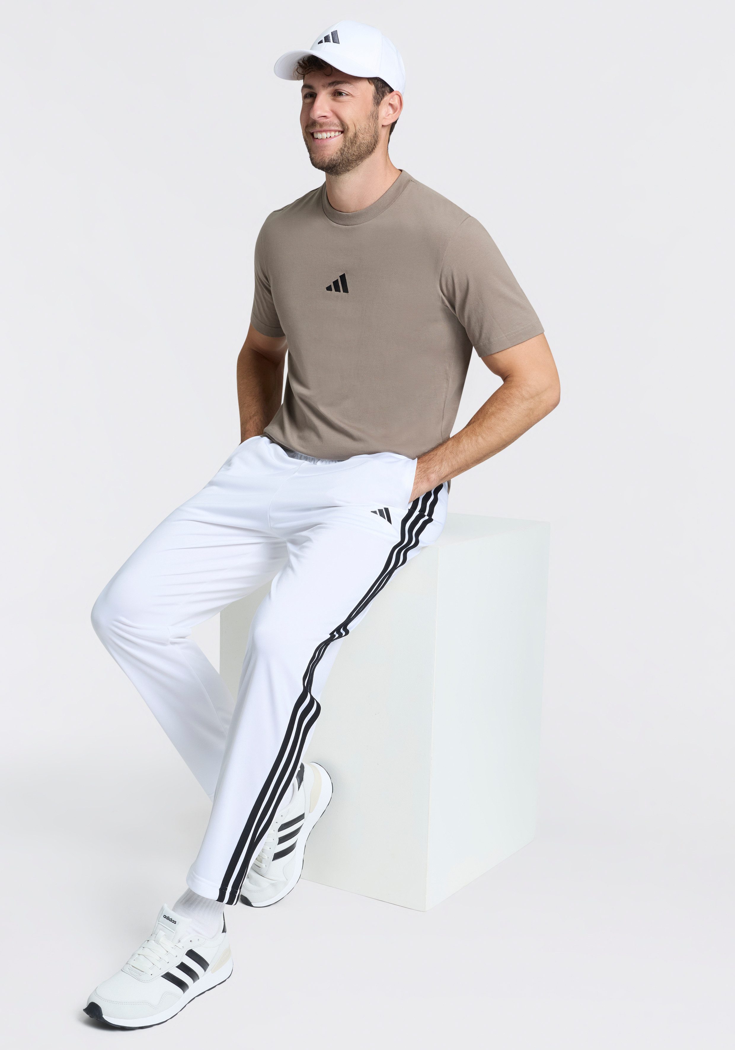 Zum Outfit 4