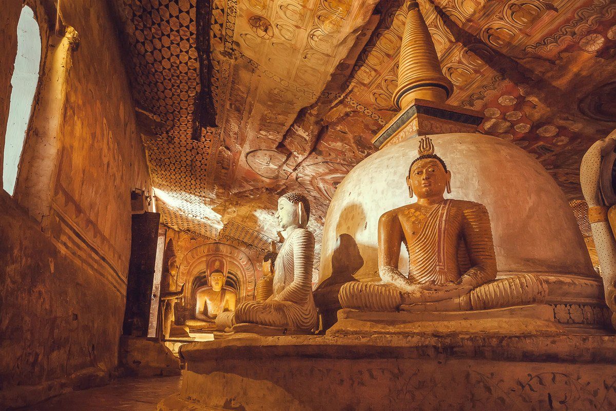 Papermoon Fototapete Buddah Figuren
