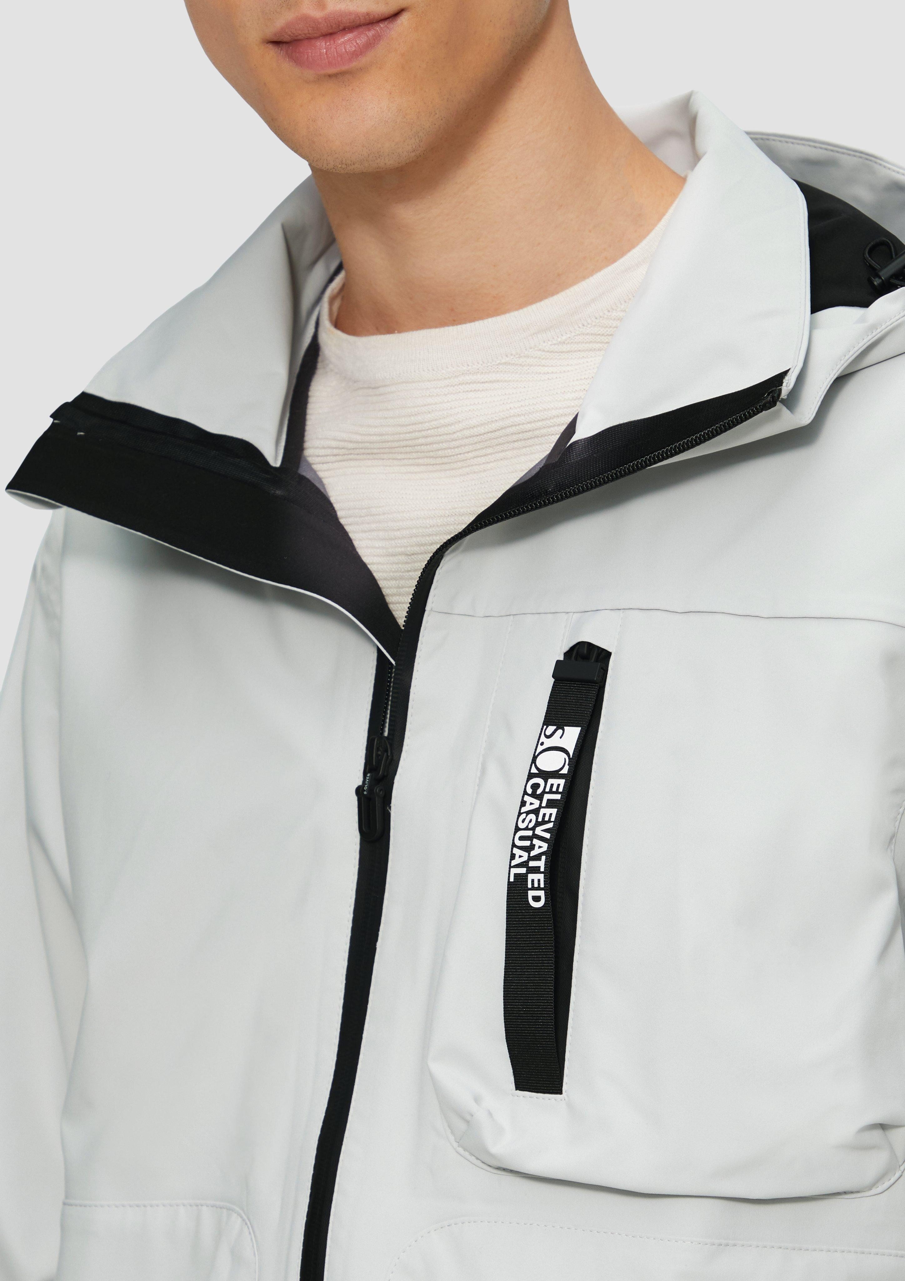 s.Oliver Allwetterjacke Wasserdichte Kapuzenjacke mit reflektierendem günstig online kaufen