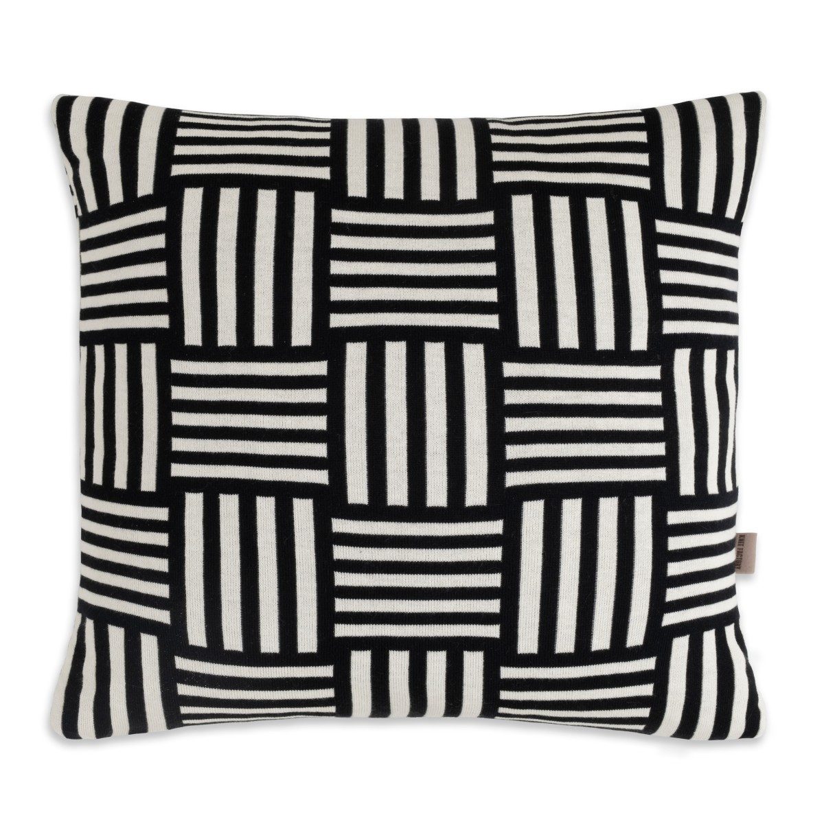 Knit Factory Dekokissen Dash Kissen Ecru Schwarz 50x50 cm Kariert, deko kissen wohnzimmer sofa wärme winter herbst Strick sale modern