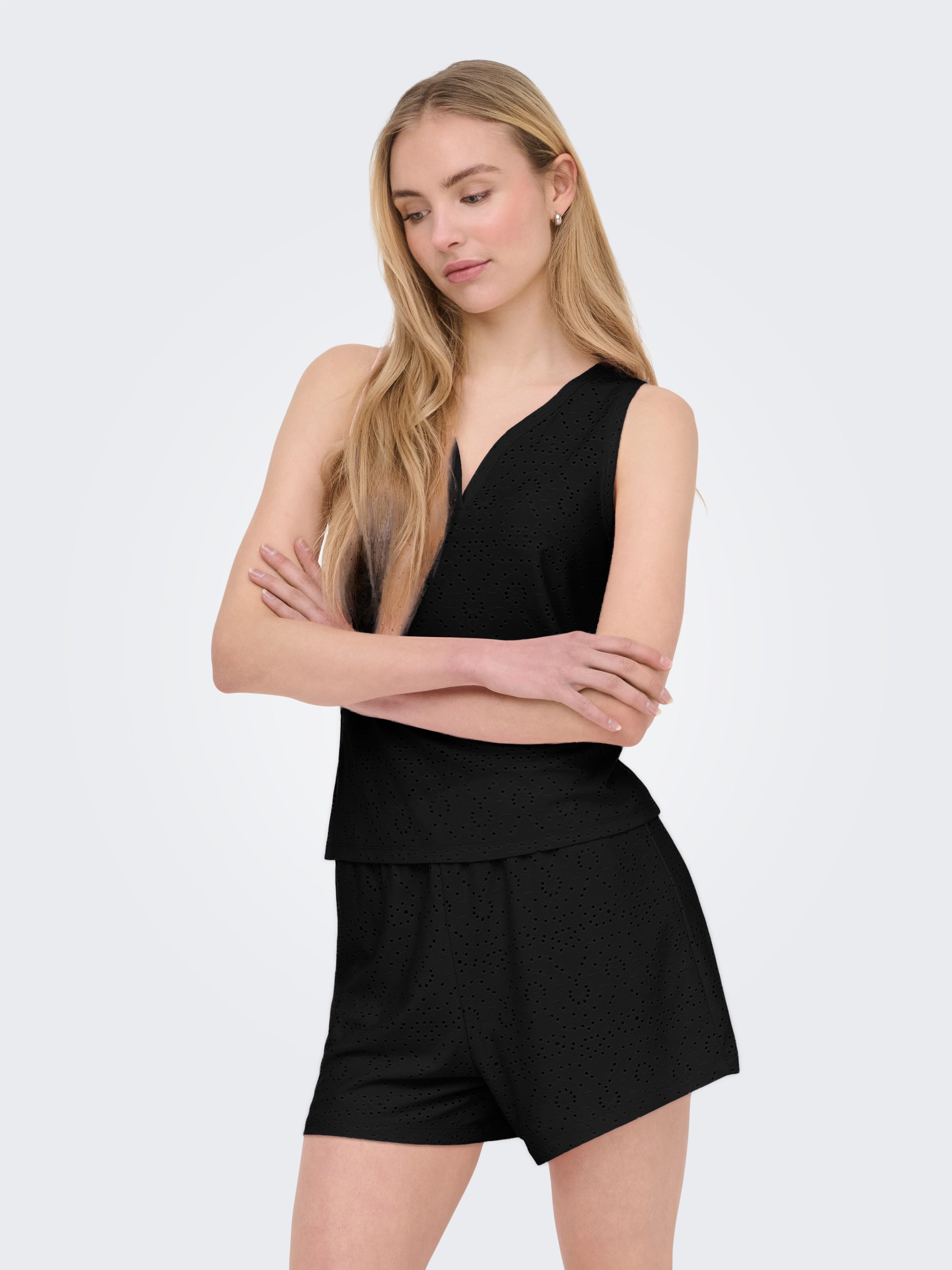 ONLY Spitzentop ONLSMILLA S/L V-NECK TOP JRS Materialmix, regular fit, V-Ausschnitt