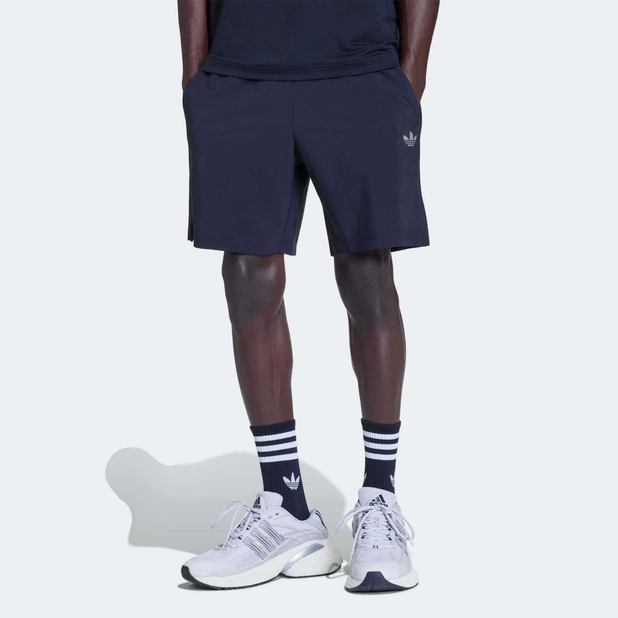 Shorts TECH TREFOIL ESSENTIALS POLYESTER-SHORTS