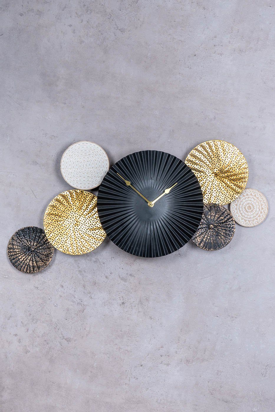 Levandeo® Wanduhr (Wanduhr 64x32cm Metall Schwarz Gold Wandbild Wanddeko Uh günstig online kaufen