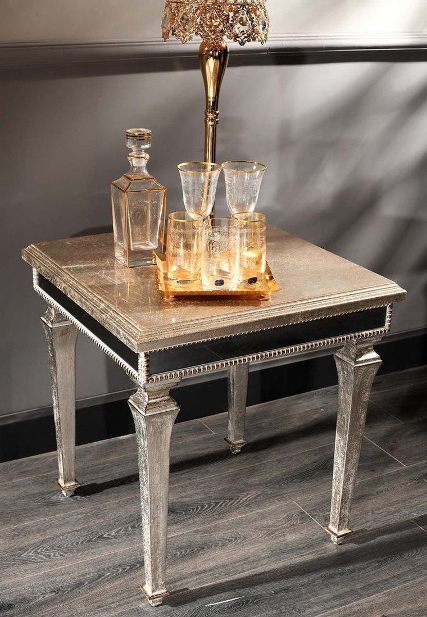 Casa Padrino Beistelltisch Luxus Barock Beistelltisch Antik Silber 62 x 62 x H. 60 cm - Edler Massivholz Tisch mit Spiegelglas - Luxus Qualität