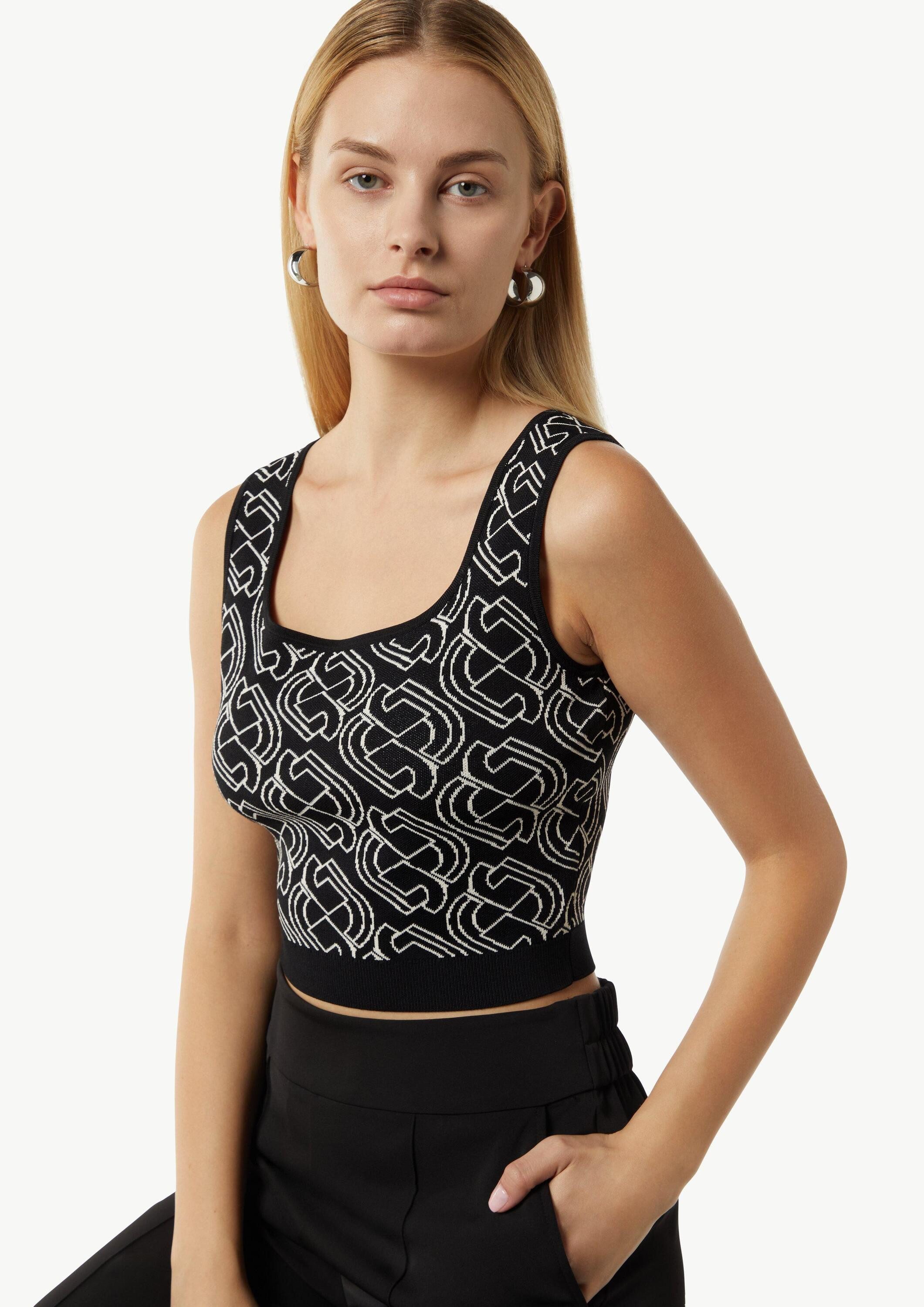 comma Rundhalspullover Strickpullunder Kurzes Feinstricktop mit grafischem Muster