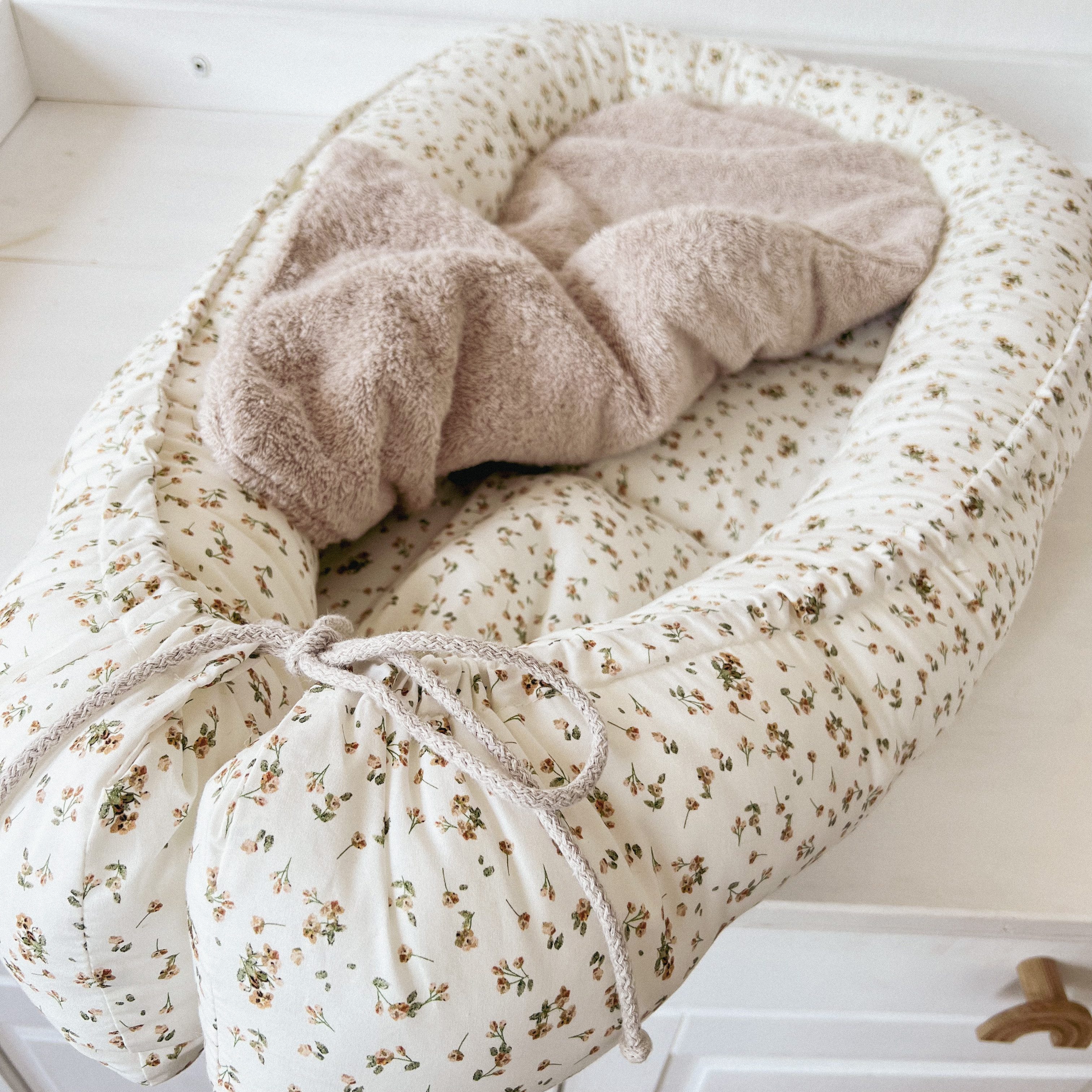 LittleANTunique Bettnestchen Nestchen Babynest flowers
