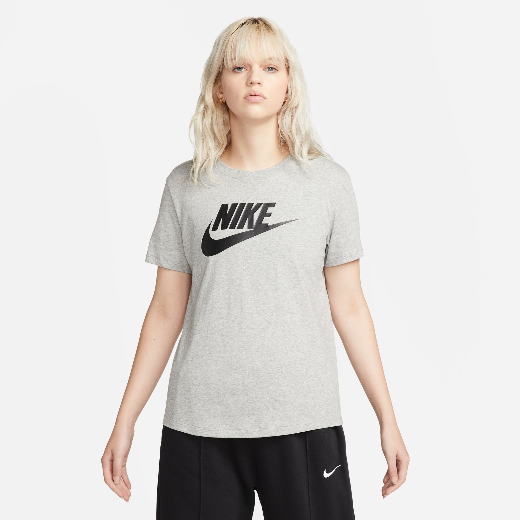 Nike Sportswear T-Shirt ESSENTIALS WOMEN'S LOGO T-SHIRT Basic Damen T-Shirt günstig online kaufen