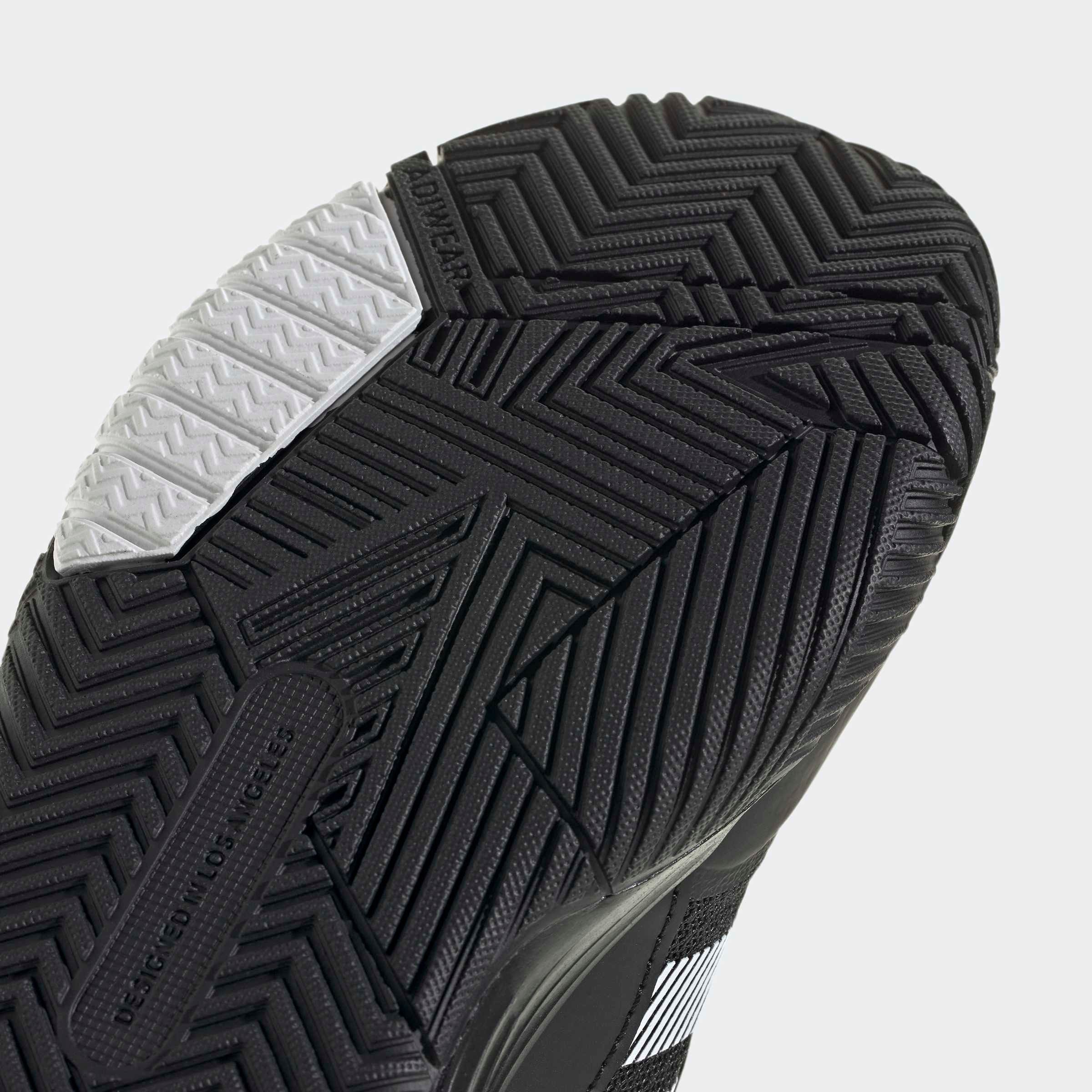 adidas Sportswear OWNTHEGAME 3.0 Basketballschuh für Kinder & Jugendliche
