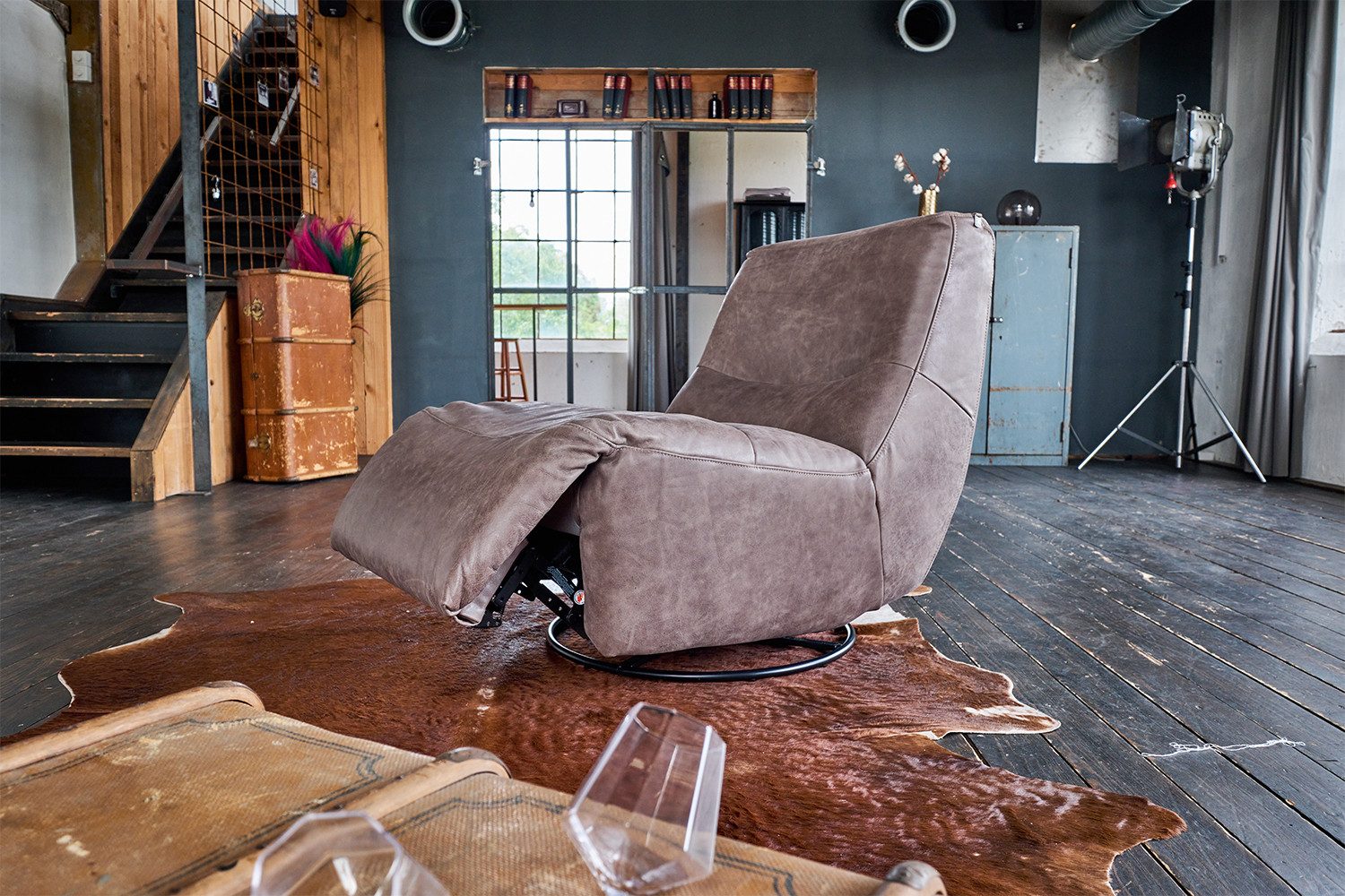 KAWOLA Relaxsessel CINE Leder – Kinofeeling – Komfort & Entspannung, Drehsessel, Echtleder, Relaxfunktion, motorisch verstellbar