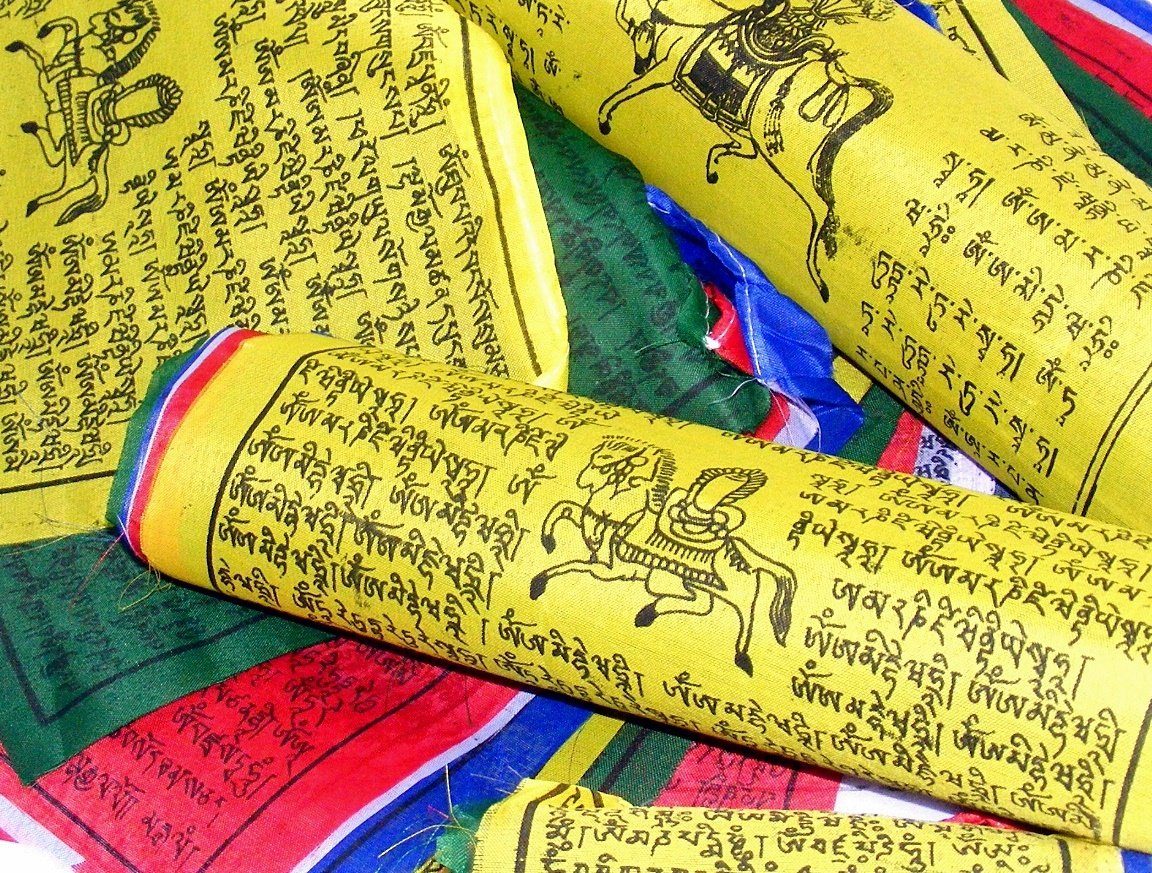 BUDDHA arts&more Fahne Rolle je 25 tibetische Gebetsfahnen 3 Größen