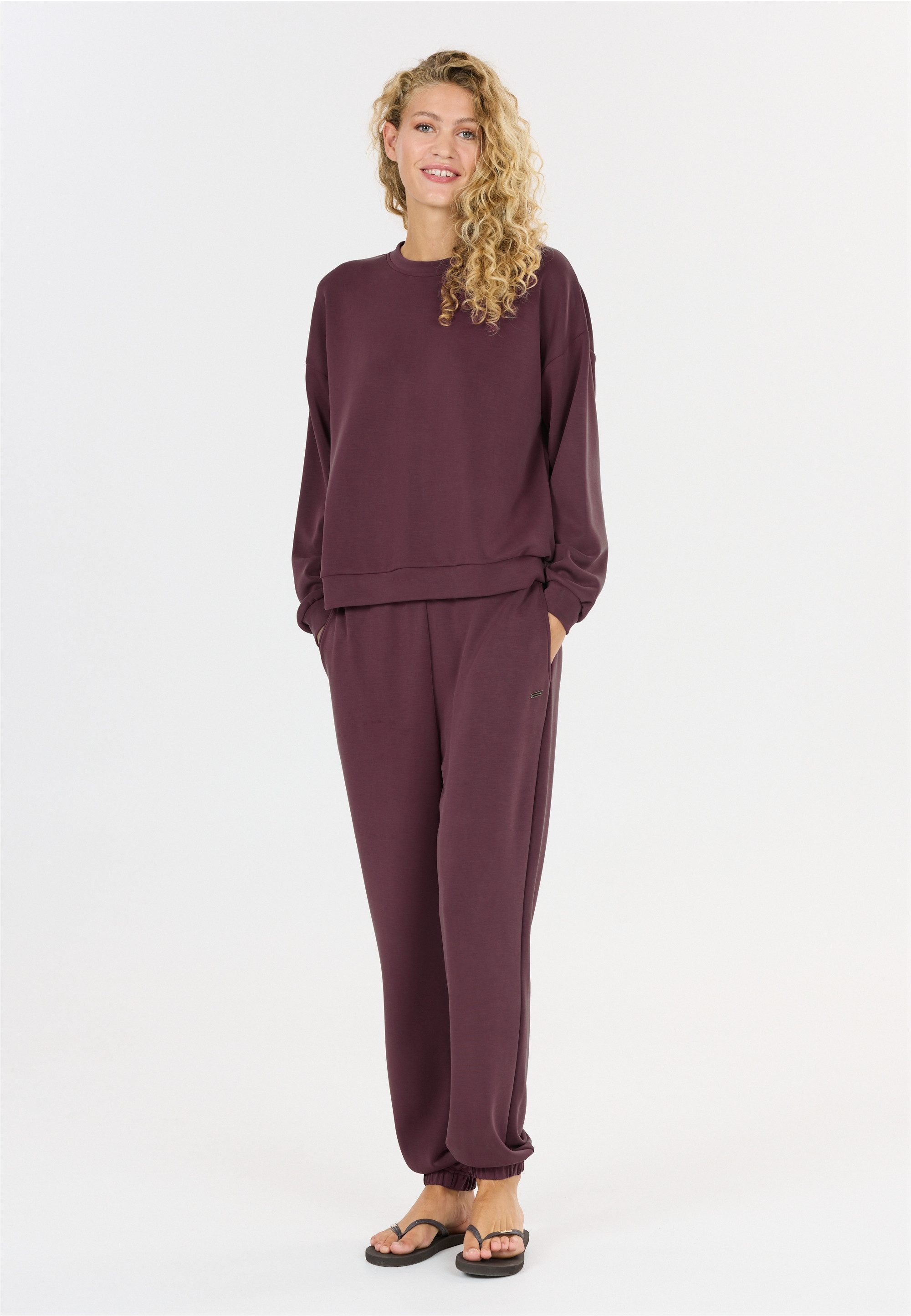 ATHLECIA Sweathose Jillnana V2 aus angenehm weichem Material