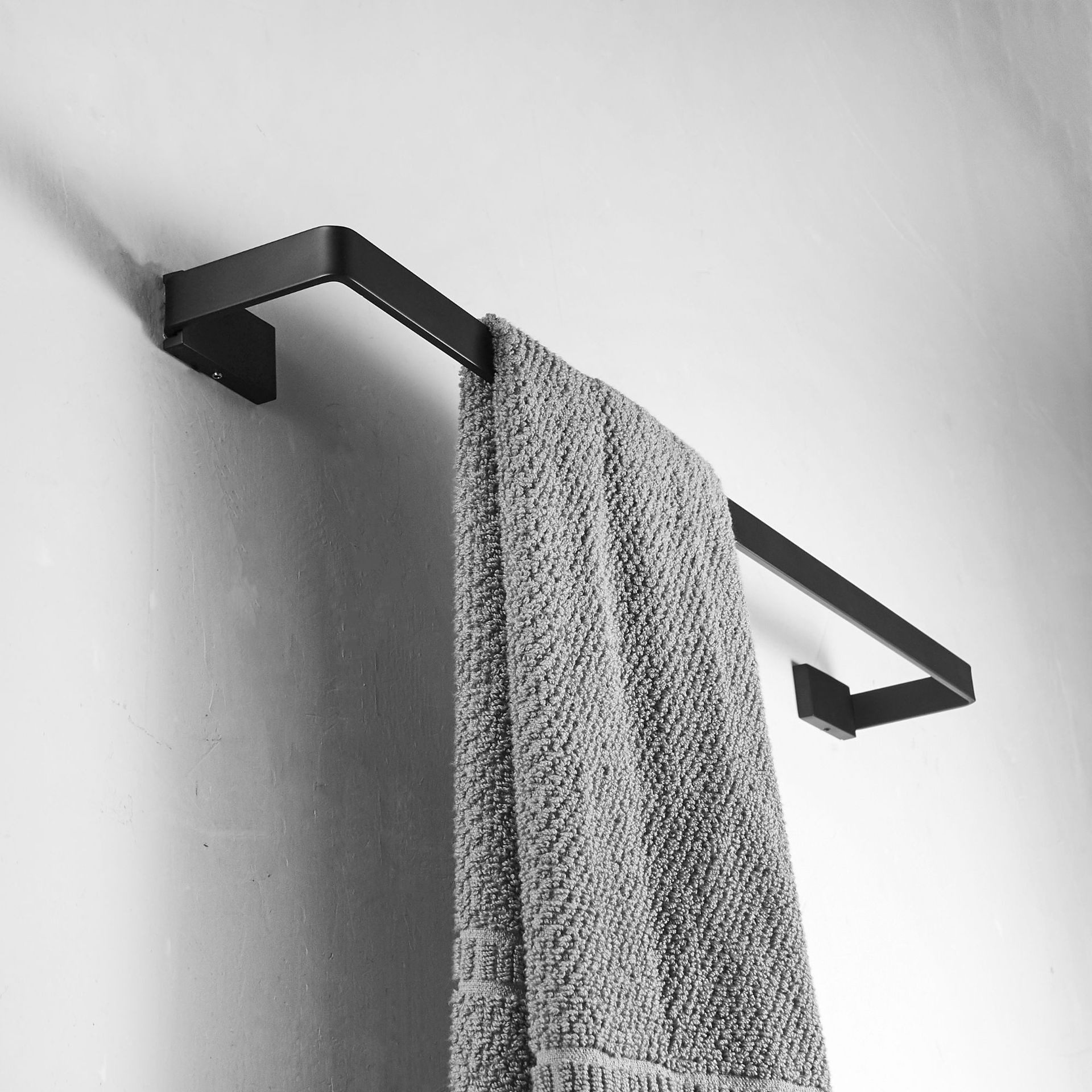 KIKI Handtuchregal 50cm Handtuchstange Wandmontage Edelstahl Handtuchhalter für Bad Küche