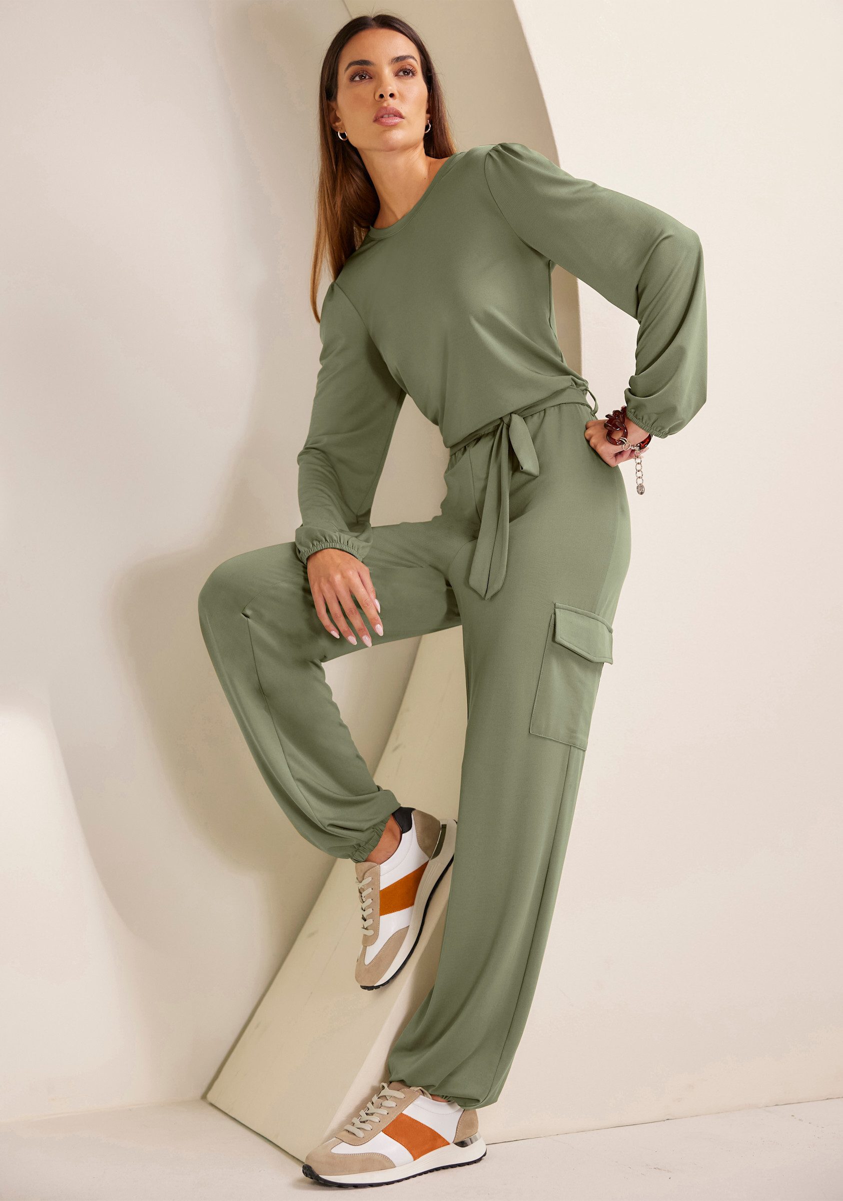 heine Jumpsuit Jumpsuit . Innenbeinlänge ca. 77 cm