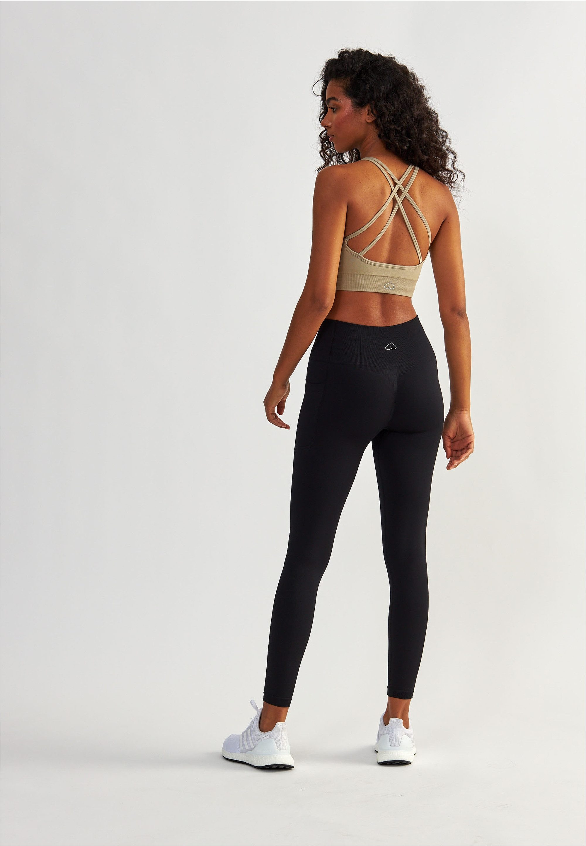 BeShaped Trainingstights Lift Me Up (1-tlg) mit atmungsaktiver Eigenschaft