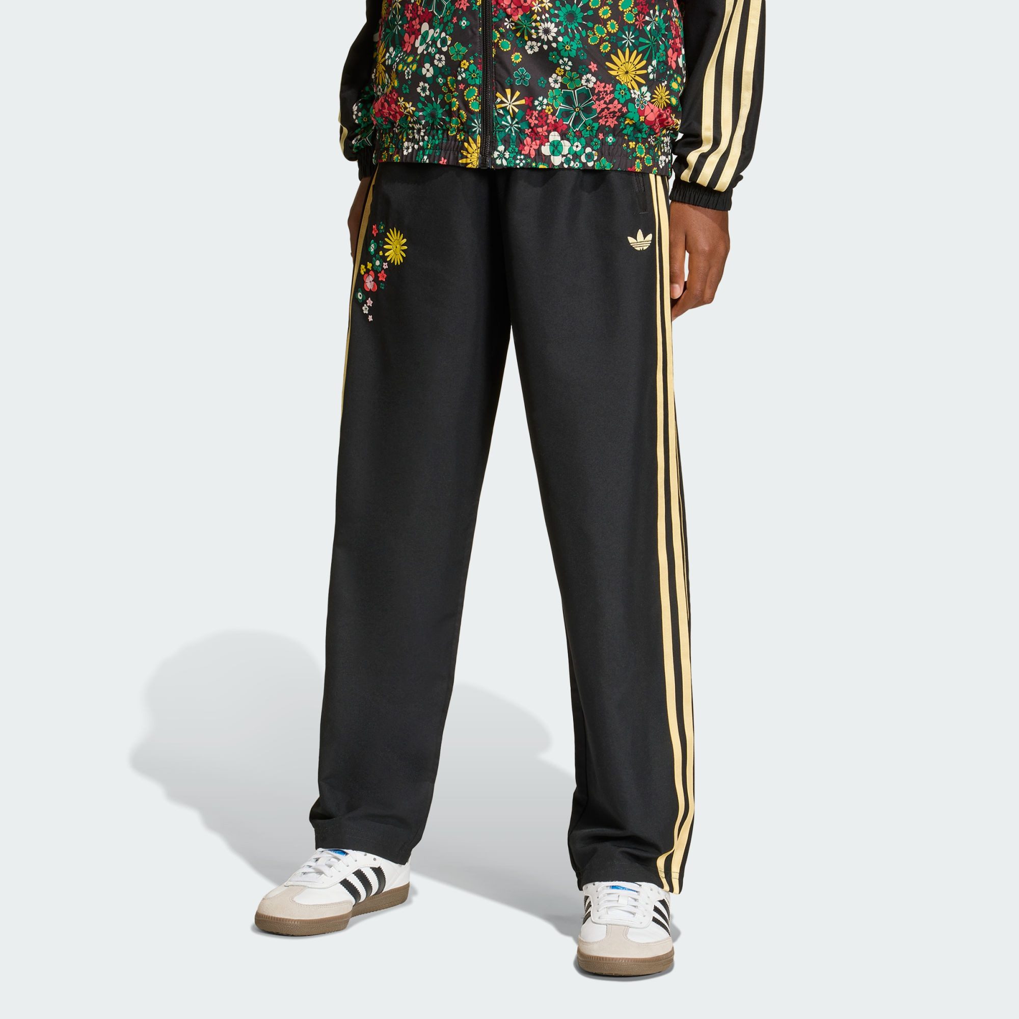 adidas Originals Jogginghose ADIDAS ORIGINALS X LIBERTY LONDON TRAININGSHOSE (1-tlg)