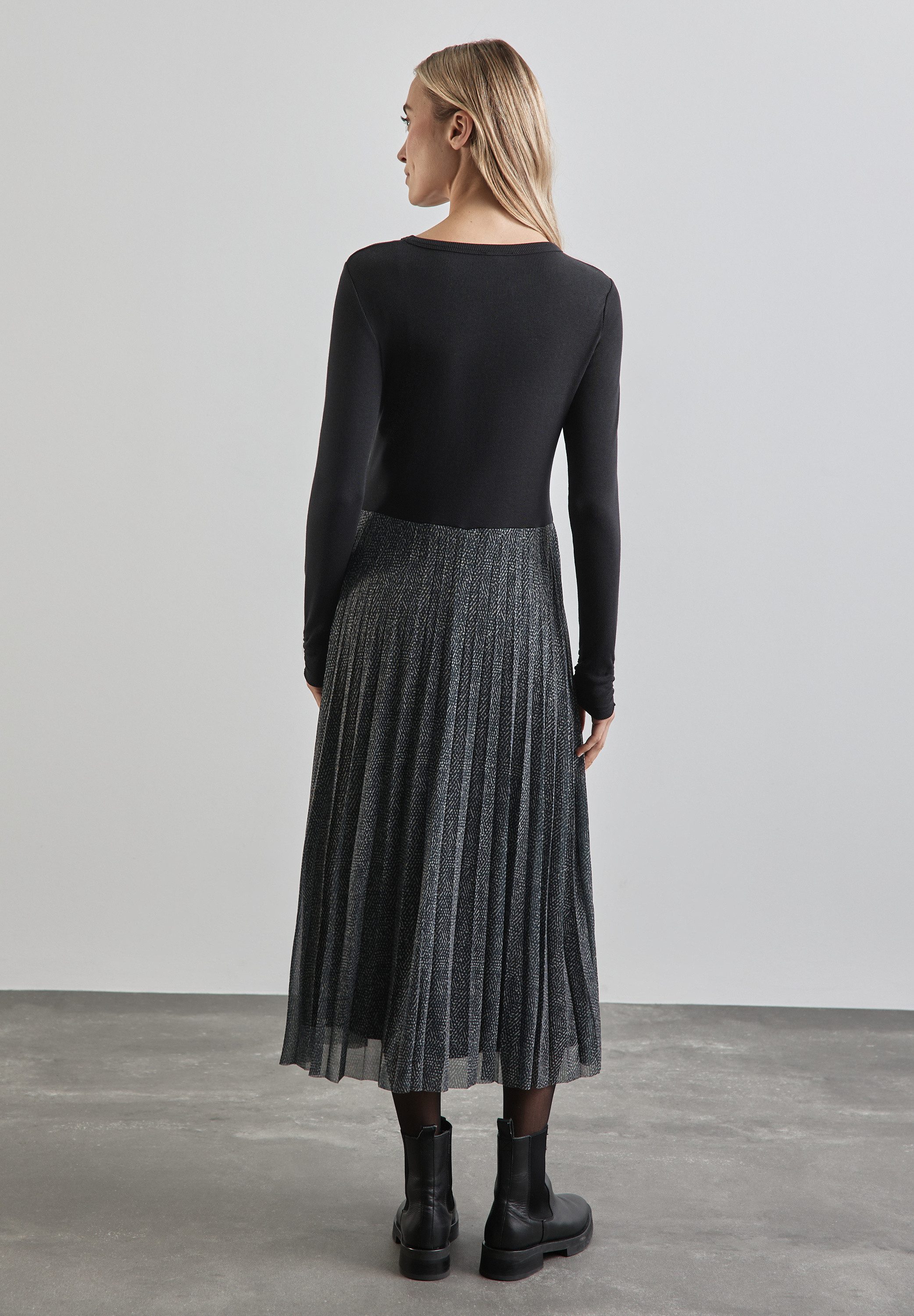 STREET ONE Midikleid mit Plissée-Rock günstig online kaufen
