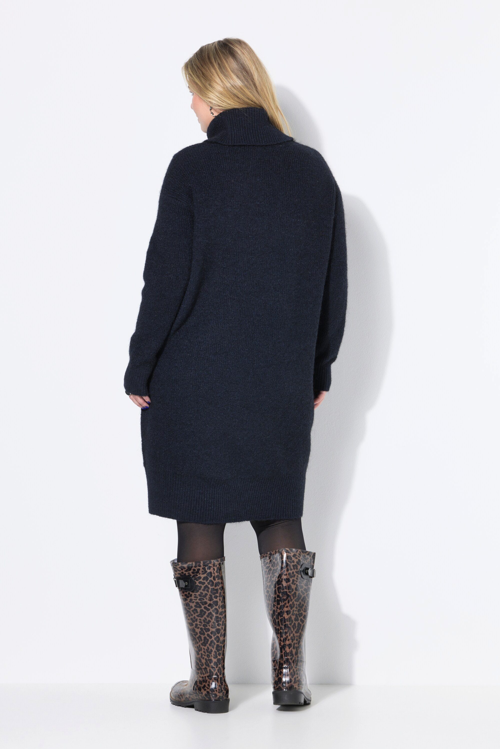Studio Untold Strickkleid Strick-Minikleid oversized Rollkragen Langarm