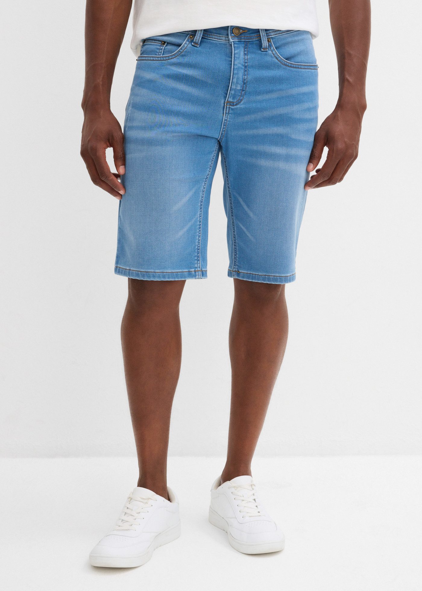 bonprix Bermudas mit Used-Effekt, aus Baumwolle, Polyester und Elasthan, casual Stil
