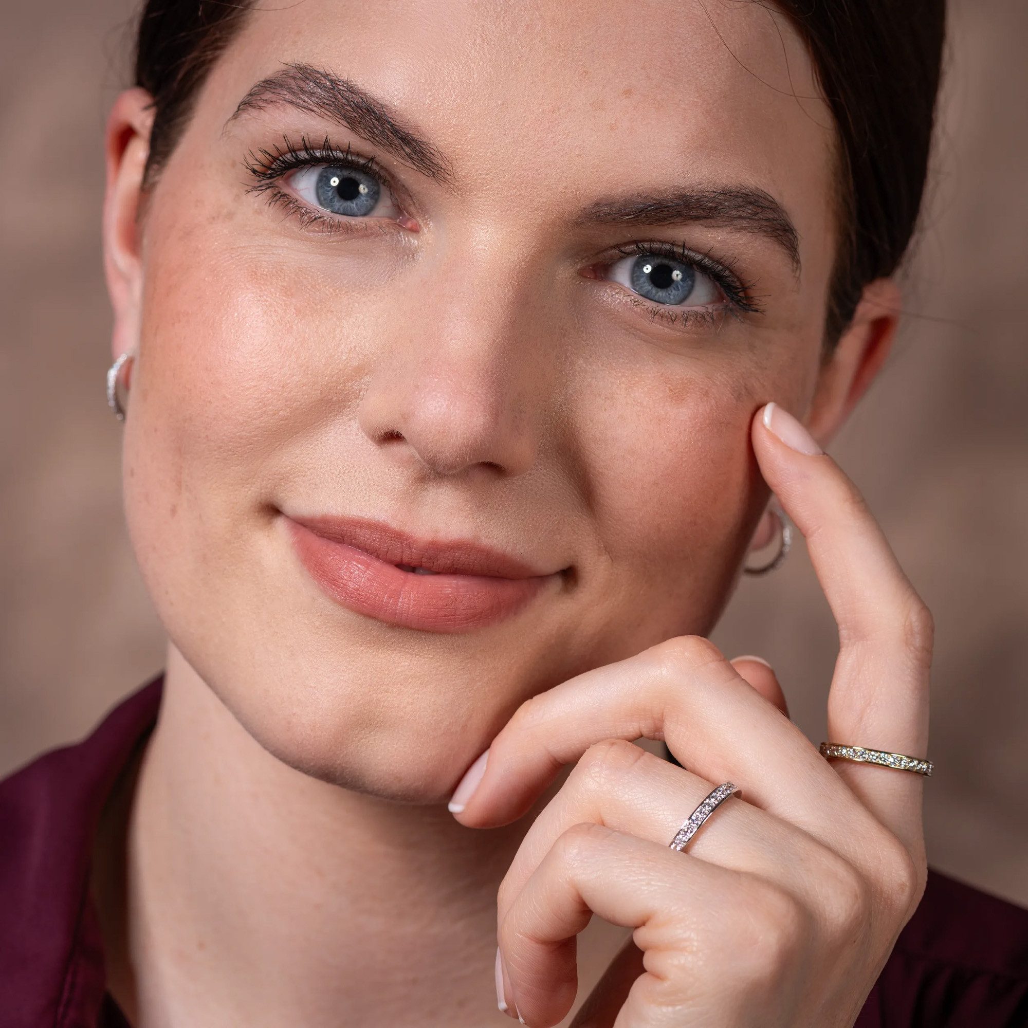 LYOMI Fingerring 585/- Weißgold Memoire synth. Diam. 0,90ct.