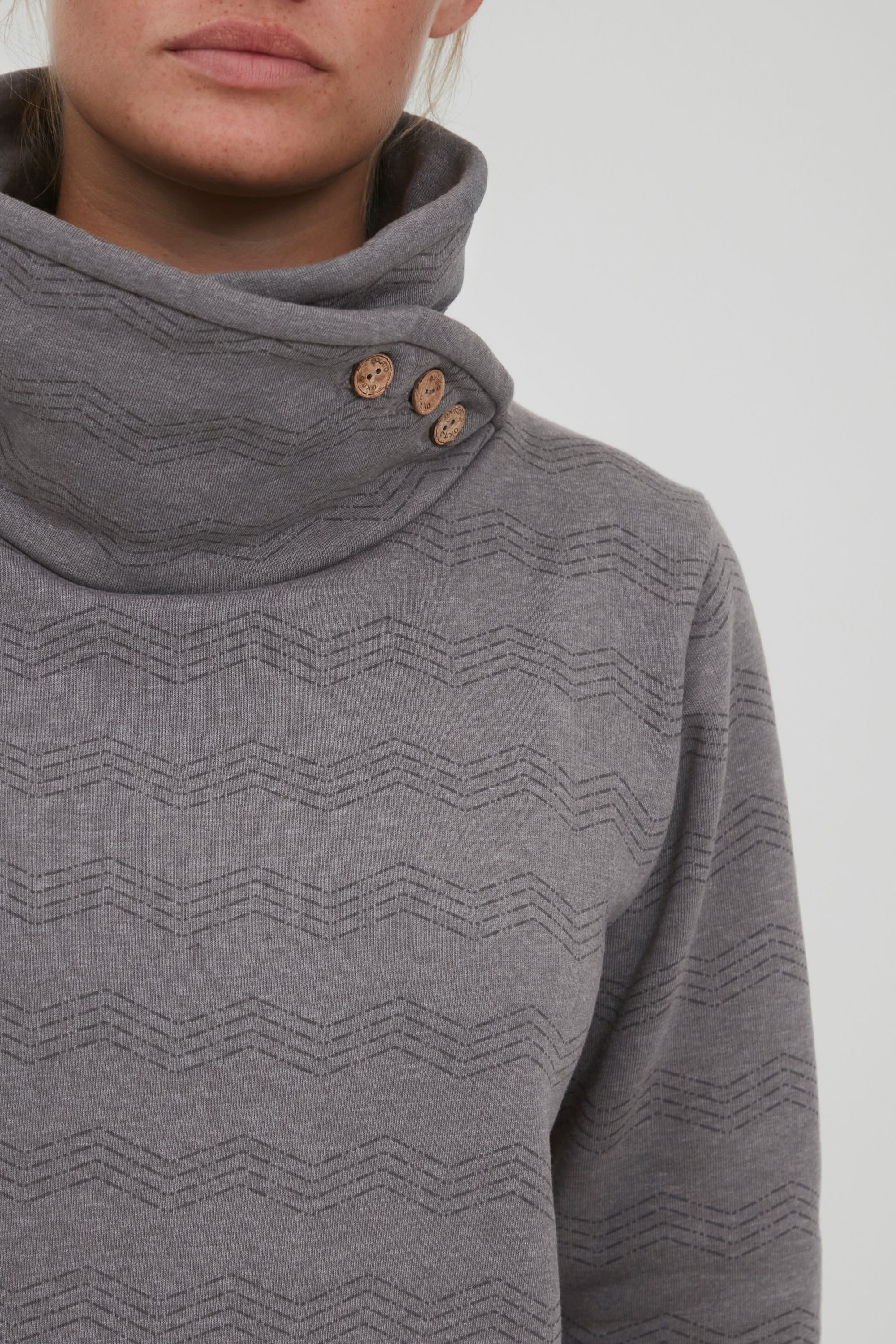 OXMO Sweatshirt OXVernita Modischer Sweater mit hohem Kragen