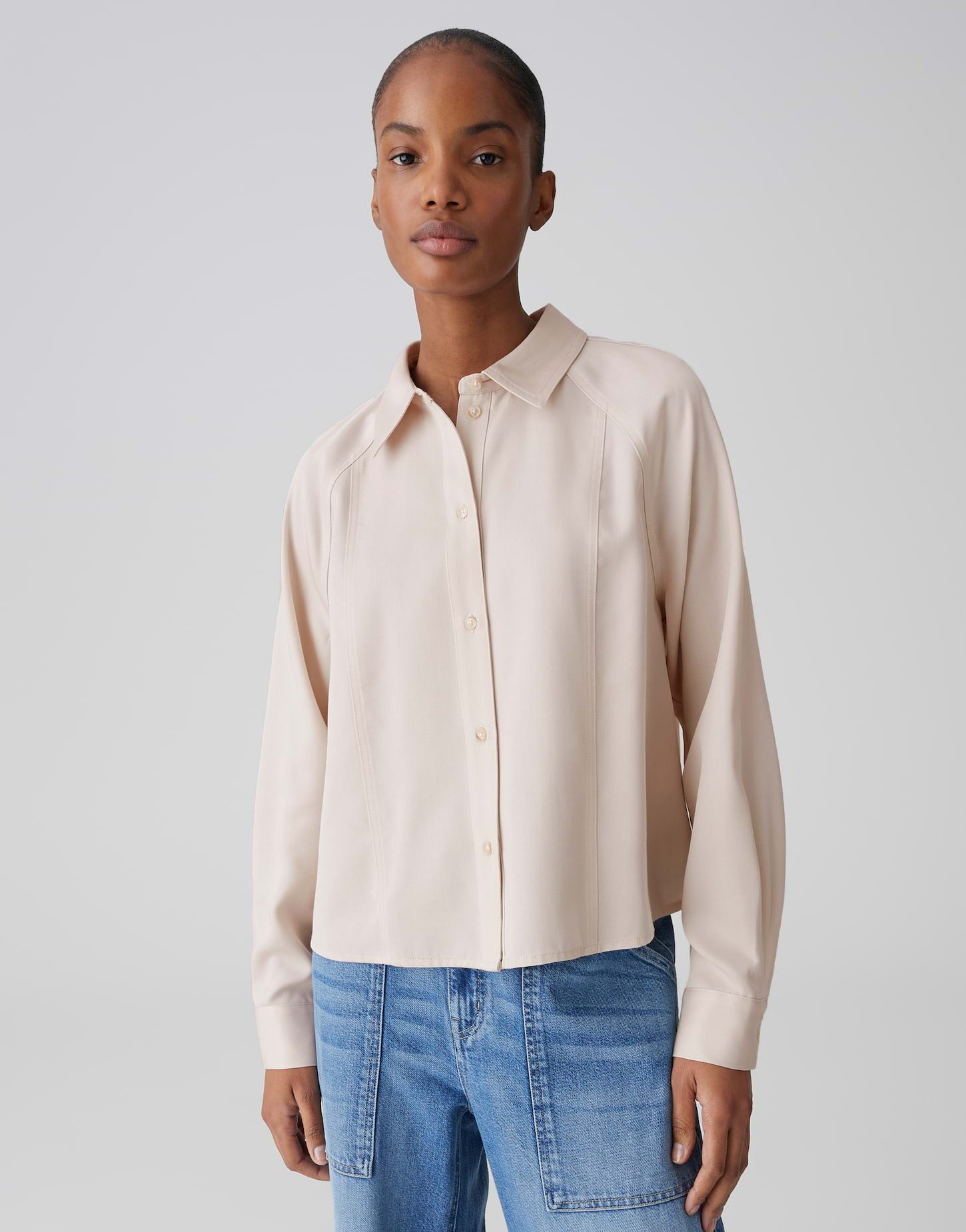 OPUS Hemdbluse Hemdbluse aus fließendem Tencel Lockere Passform, glatter Fall, abgesteppte Teilungsnähte