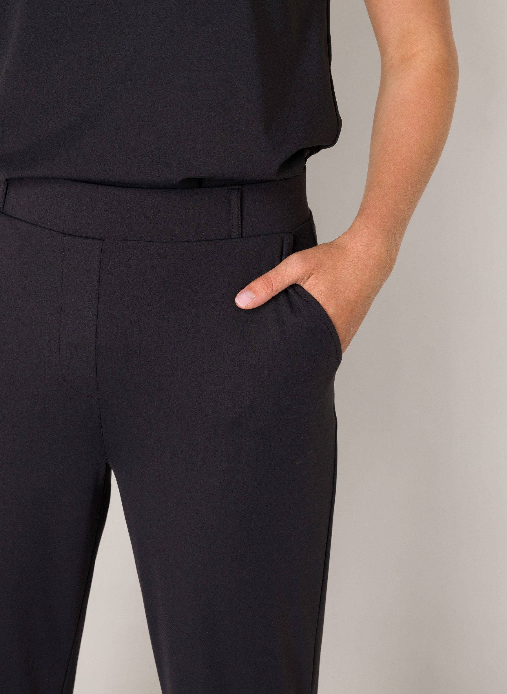 Base Level Stoffhose Tori Sommerhose mit ausgestelltem Bein und Stretch