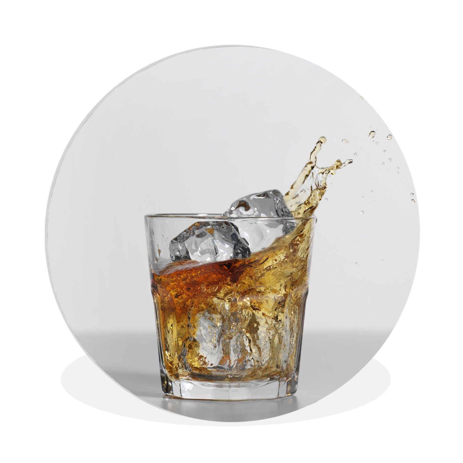 MuchoWow Gemälde Das Glas Whisky spritzt in alle Richtungen, (1 St), Kreis Wanddekoration Forex, Rundes Wandbild, Wohnzimmer, 30x30 cm