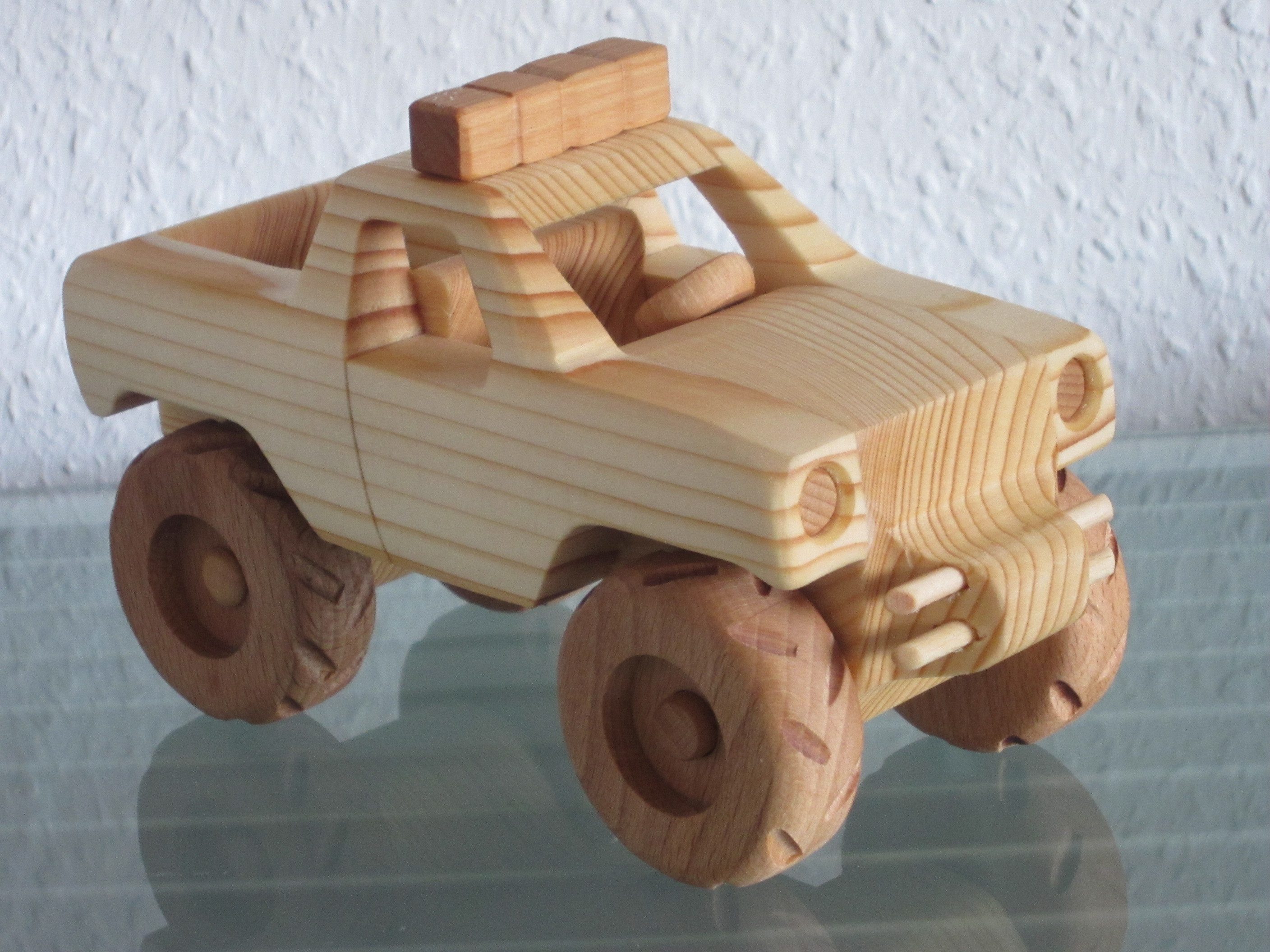 Holzprodukte Spielzeug-Auto Monster Truck Geländewagen Pick Up LKW Auto Modellauto NEU Holz