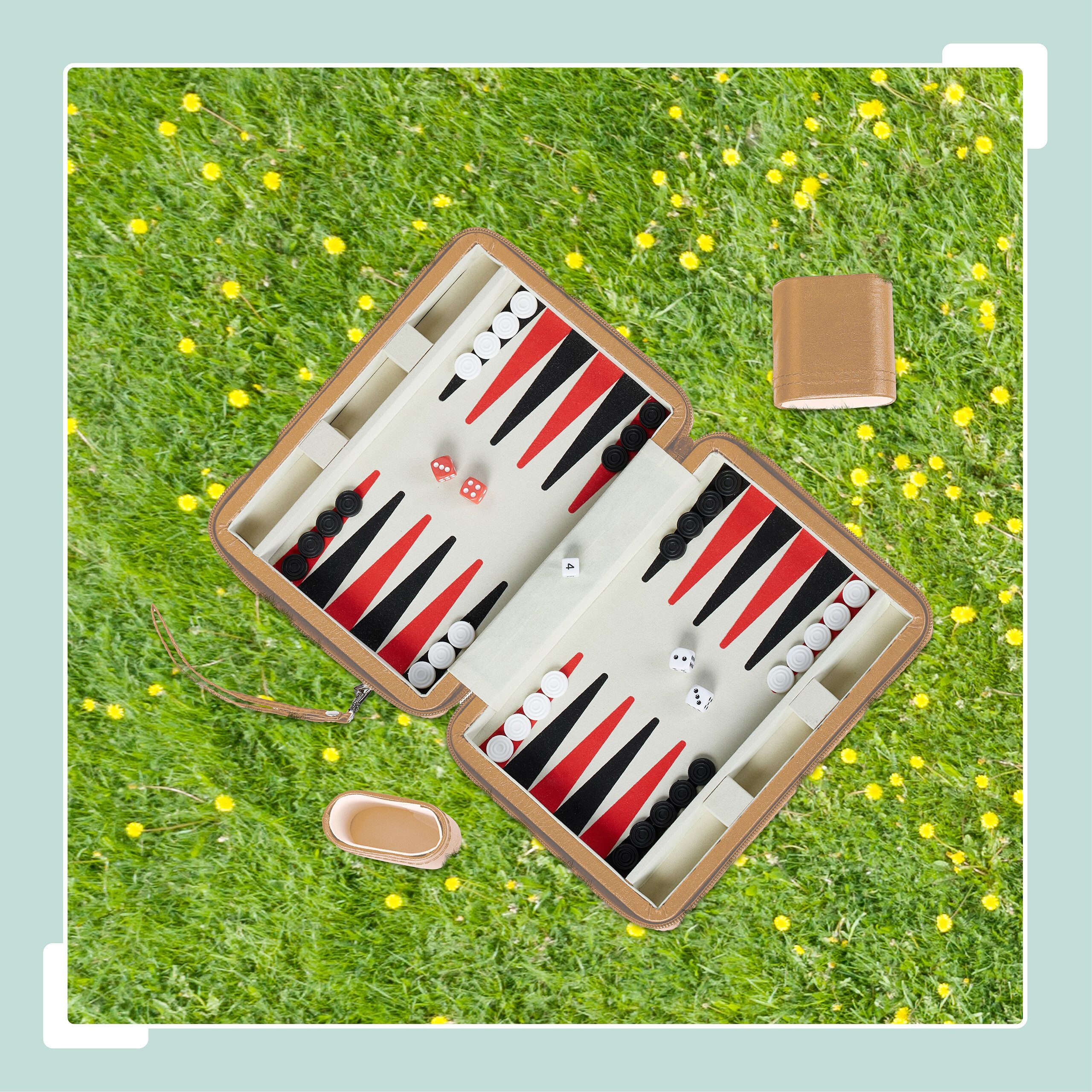 relaxdays Spiel Backgammon Reisespiel, Strategiespiel, hellbraun