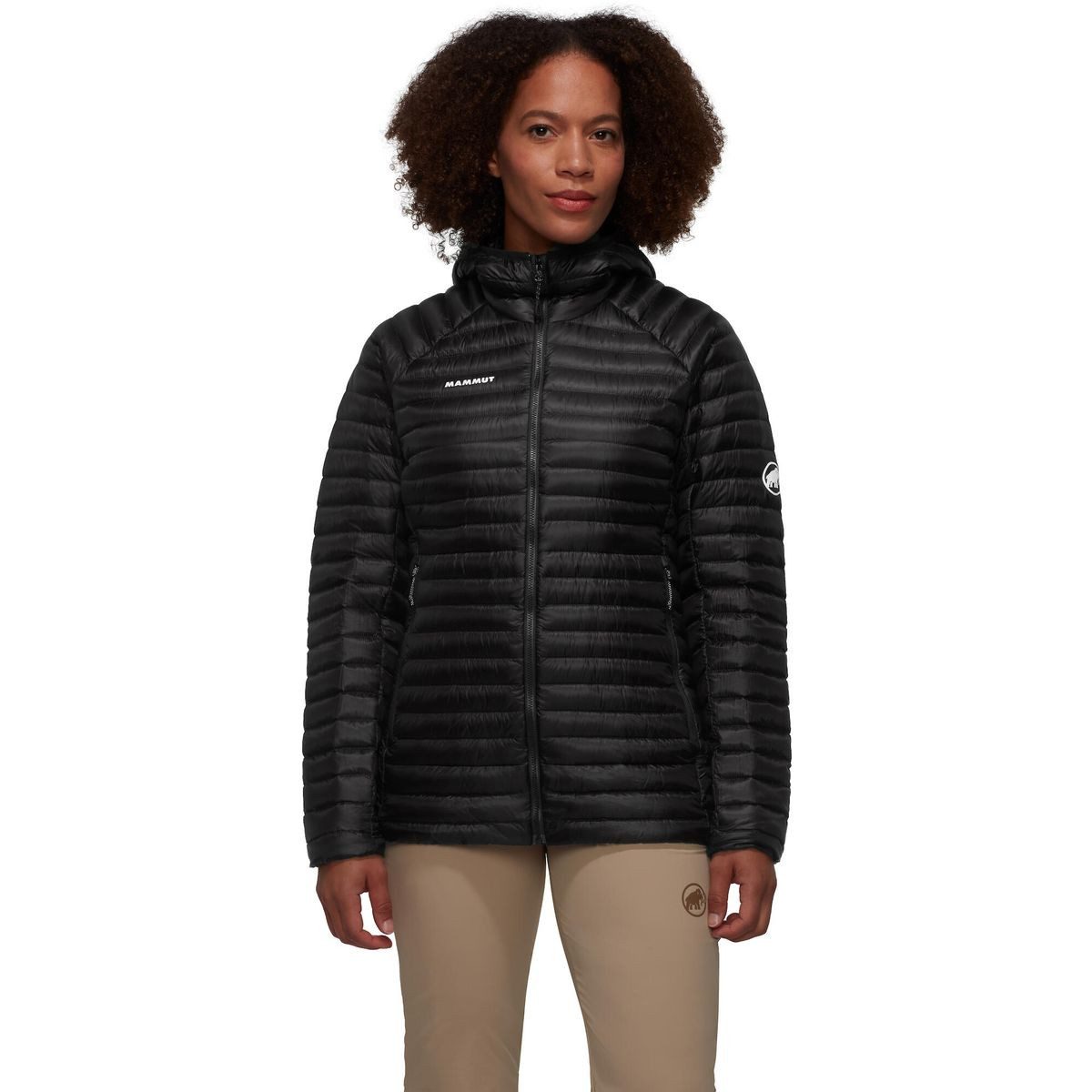 Mammut Steppjacke Aenergy IN Hooded Jacket Women Leichte Isolationsjacke mit hydrophoben Daunen, ideal für