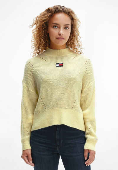 Tommy Jeans Strickpullover »TJW BXY CENTER BADGE« mit Tommy Jeans Logo-Badge